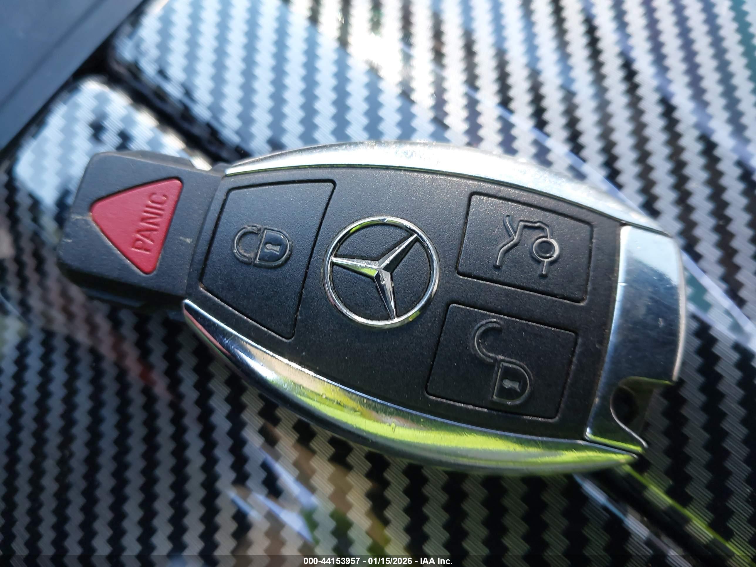MERCEDES-BENZ E image 11