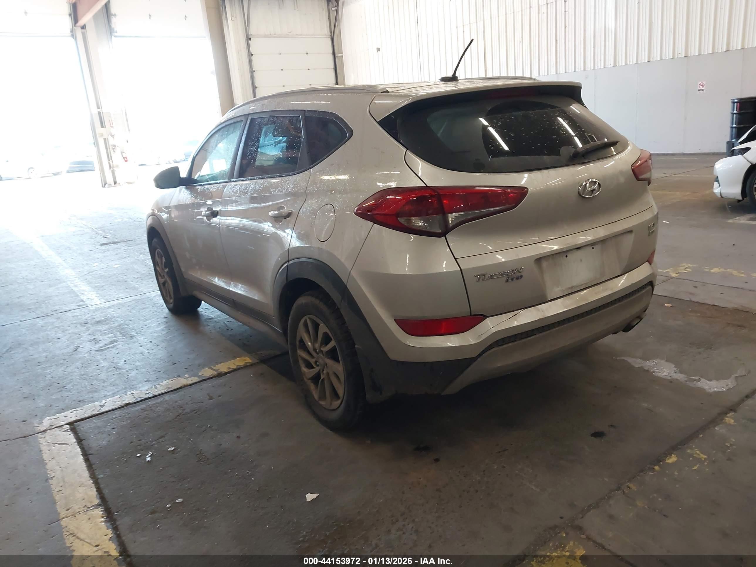 HYUNDAI TUCSON image 3
