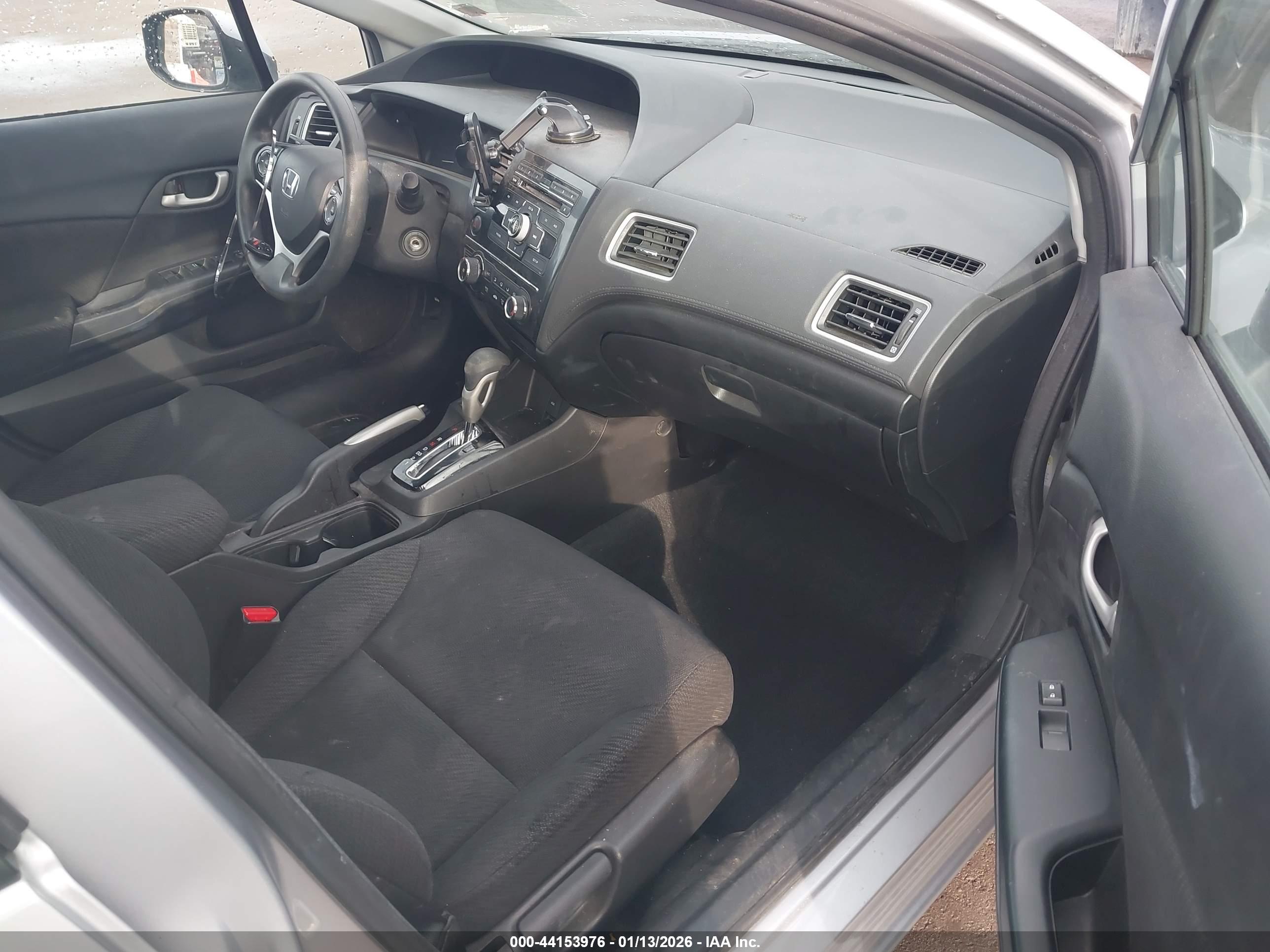 HONDA CIVIC image 5