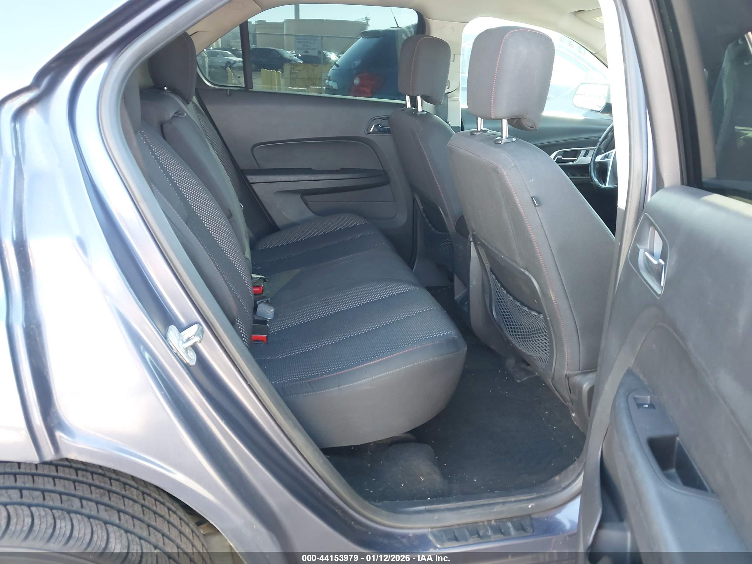 CHEVROLET EQUINOX image 8