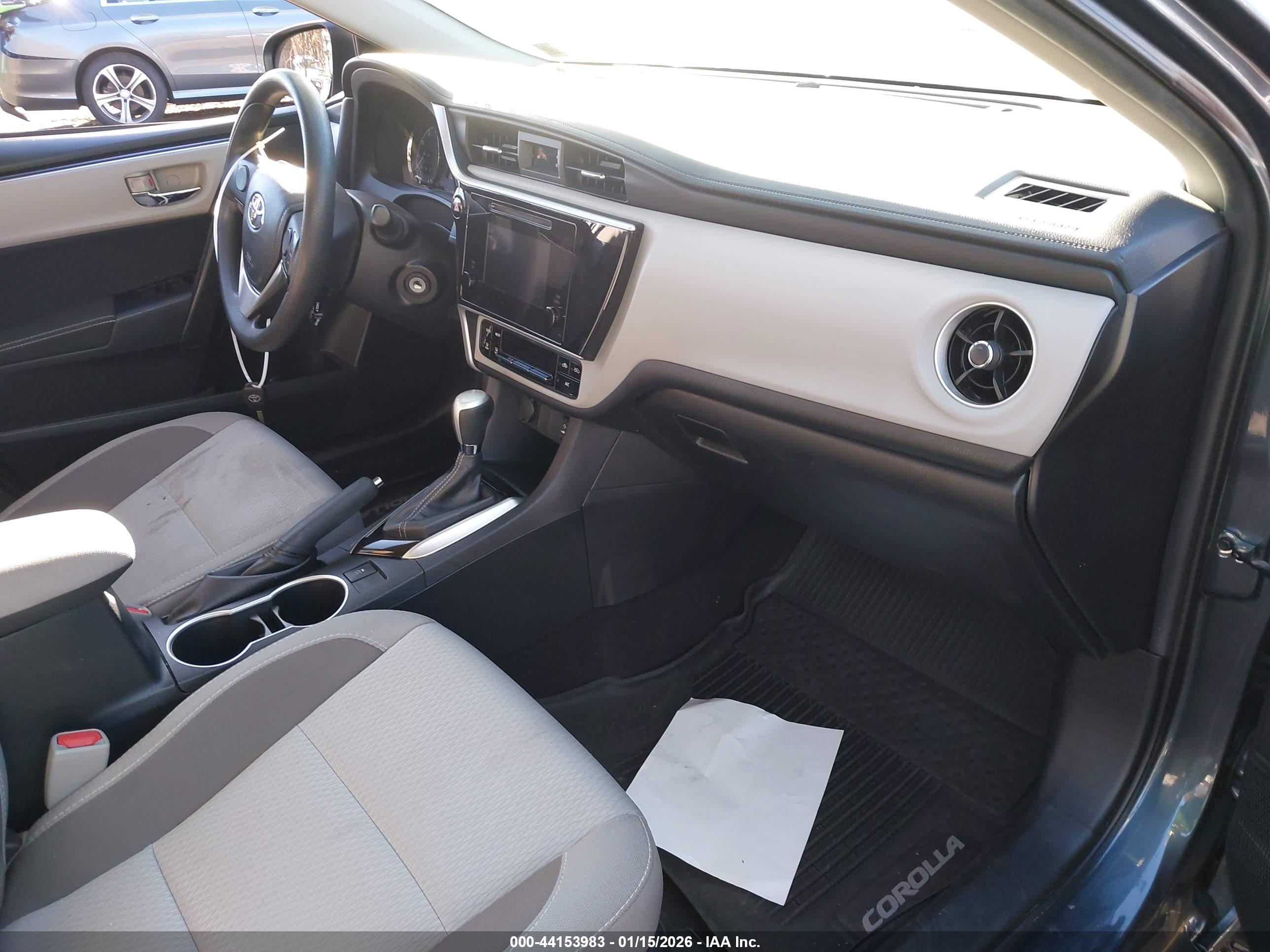 TOYOTA COROLLA image 5