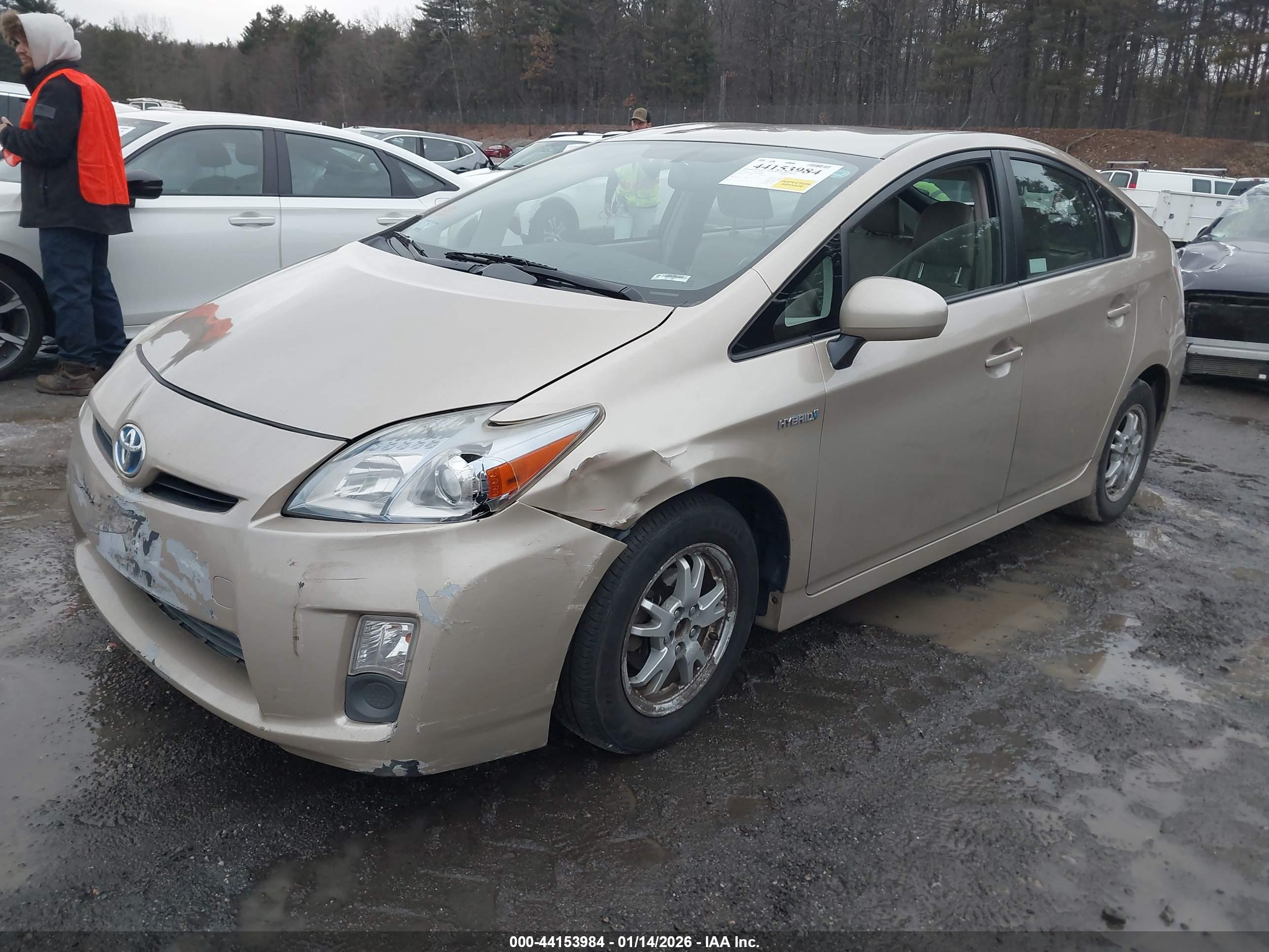 TOYOTA PRIUS image 2