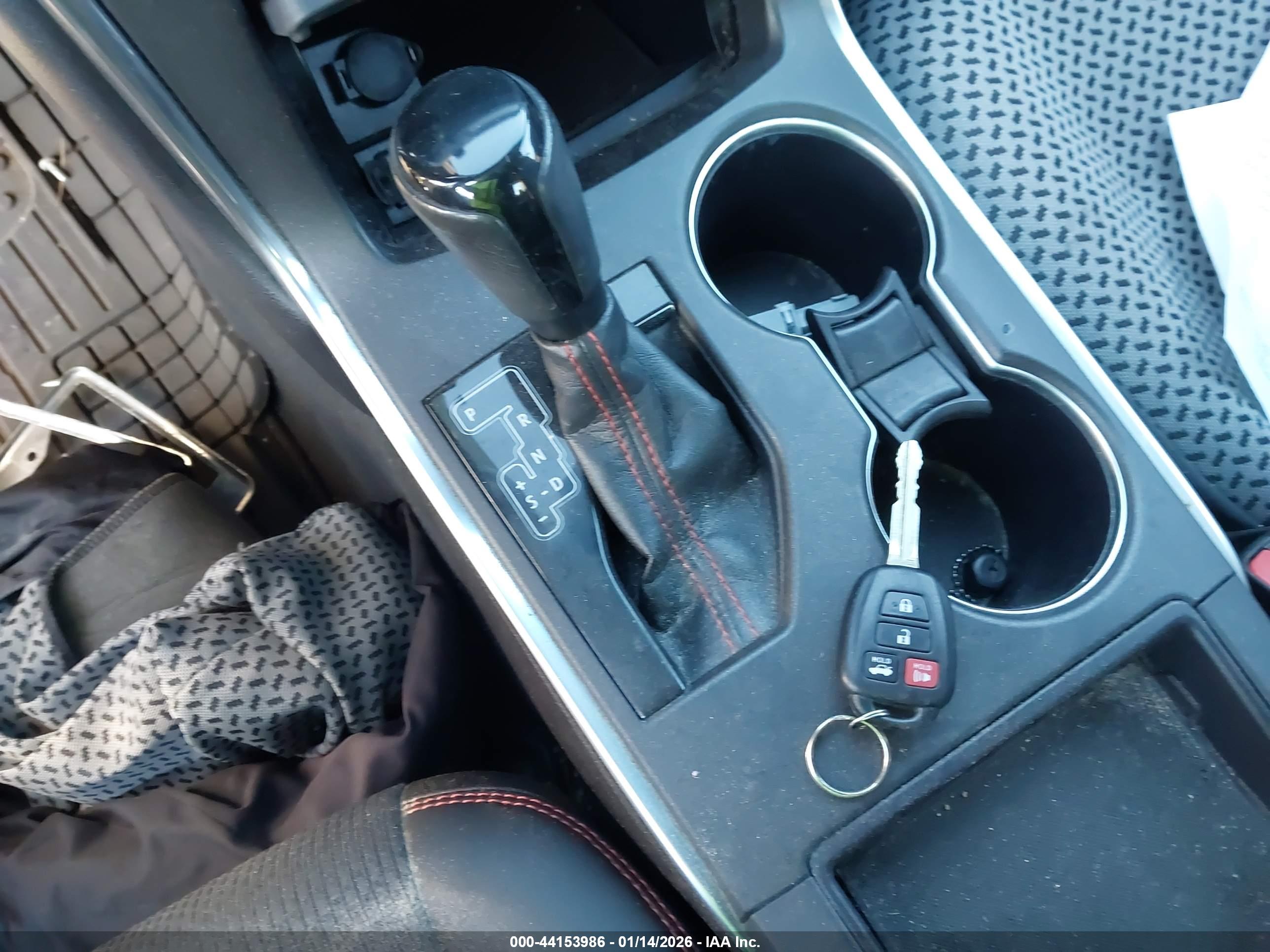 TOYOTA CAMRY image 11