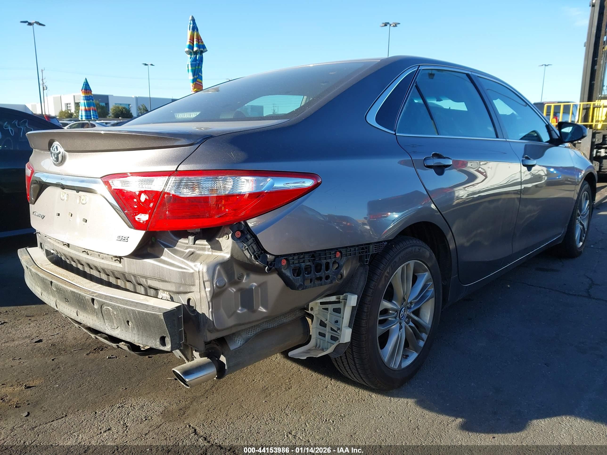 TOYOTA CAMRY image 4