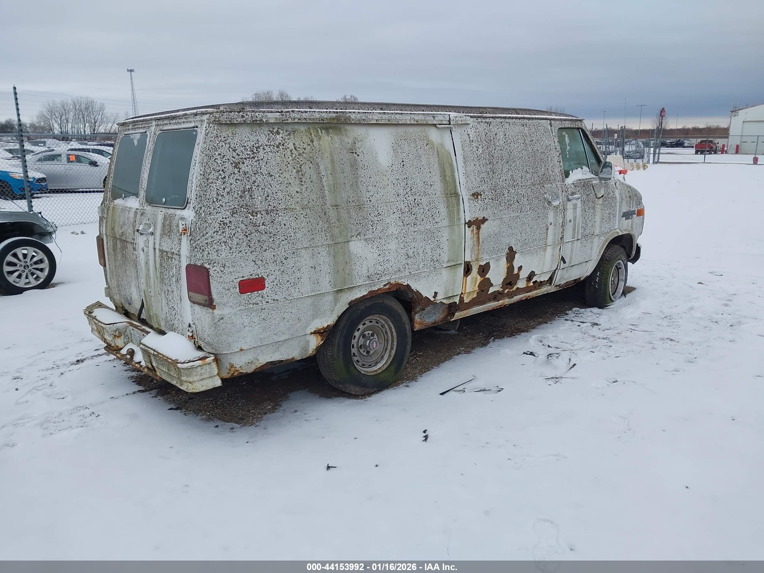 CHEVROLET G20 image 4