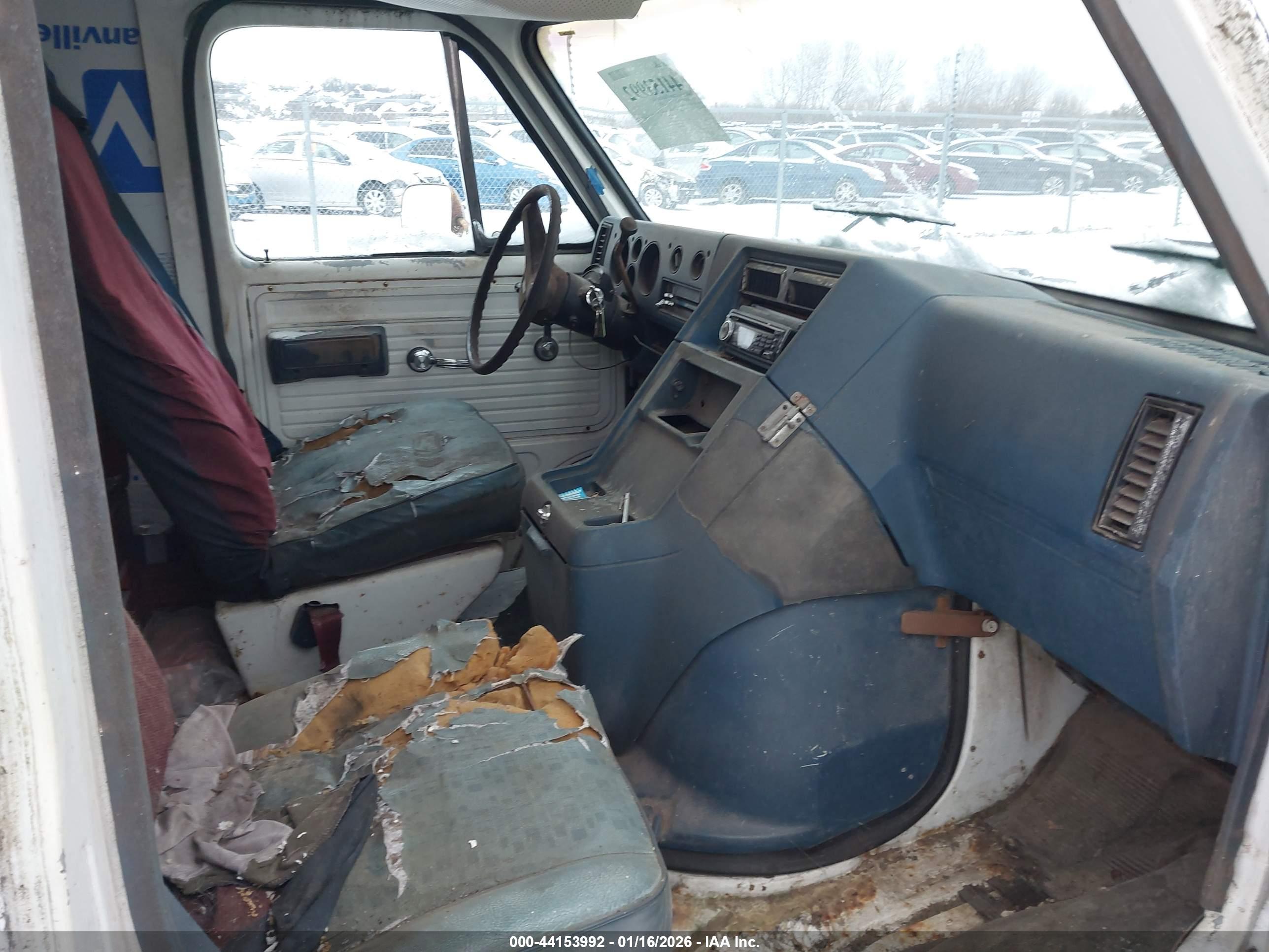 CHEVROLET G20 image 5