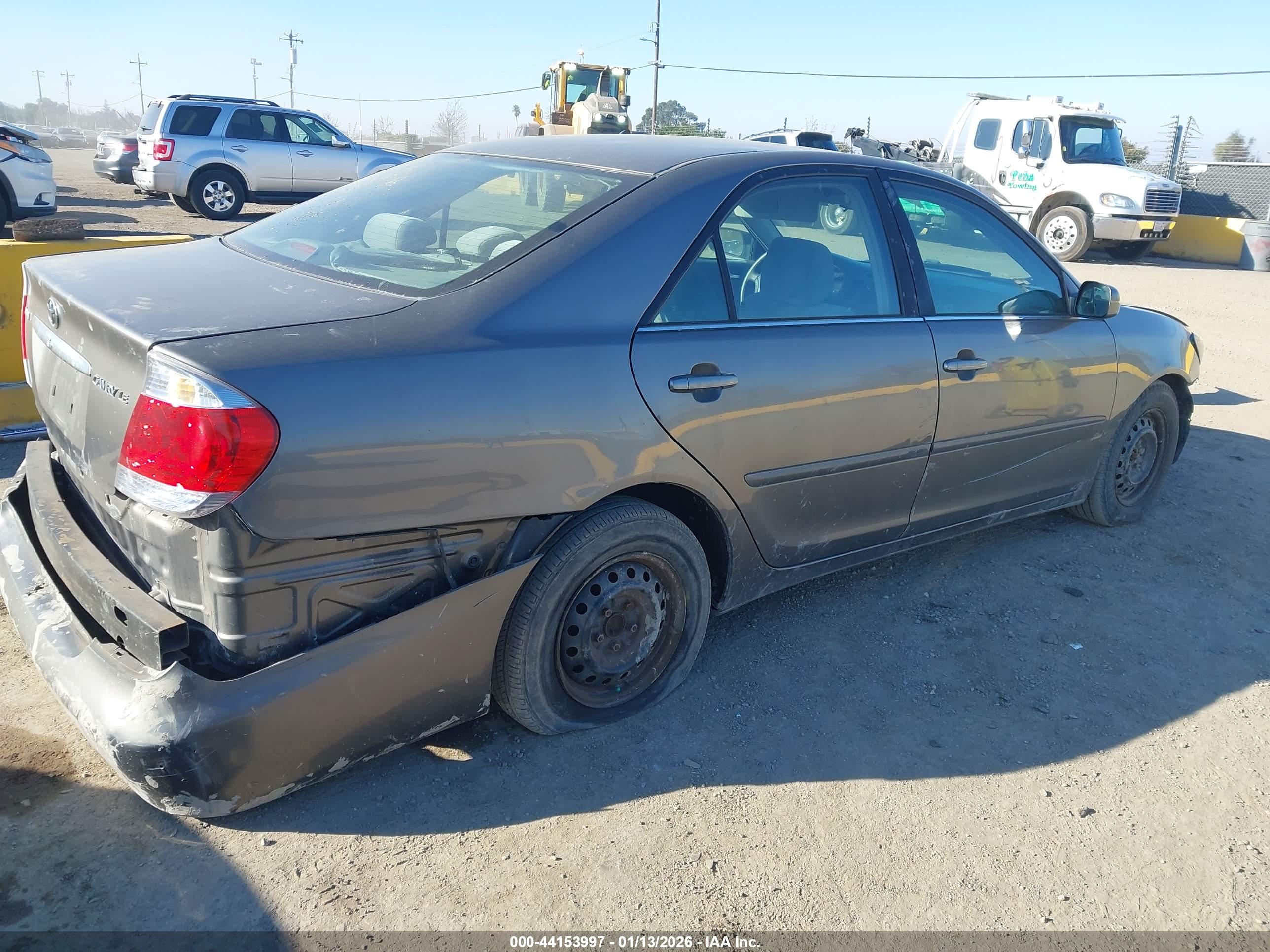 TOYOTA CAMRY image 4