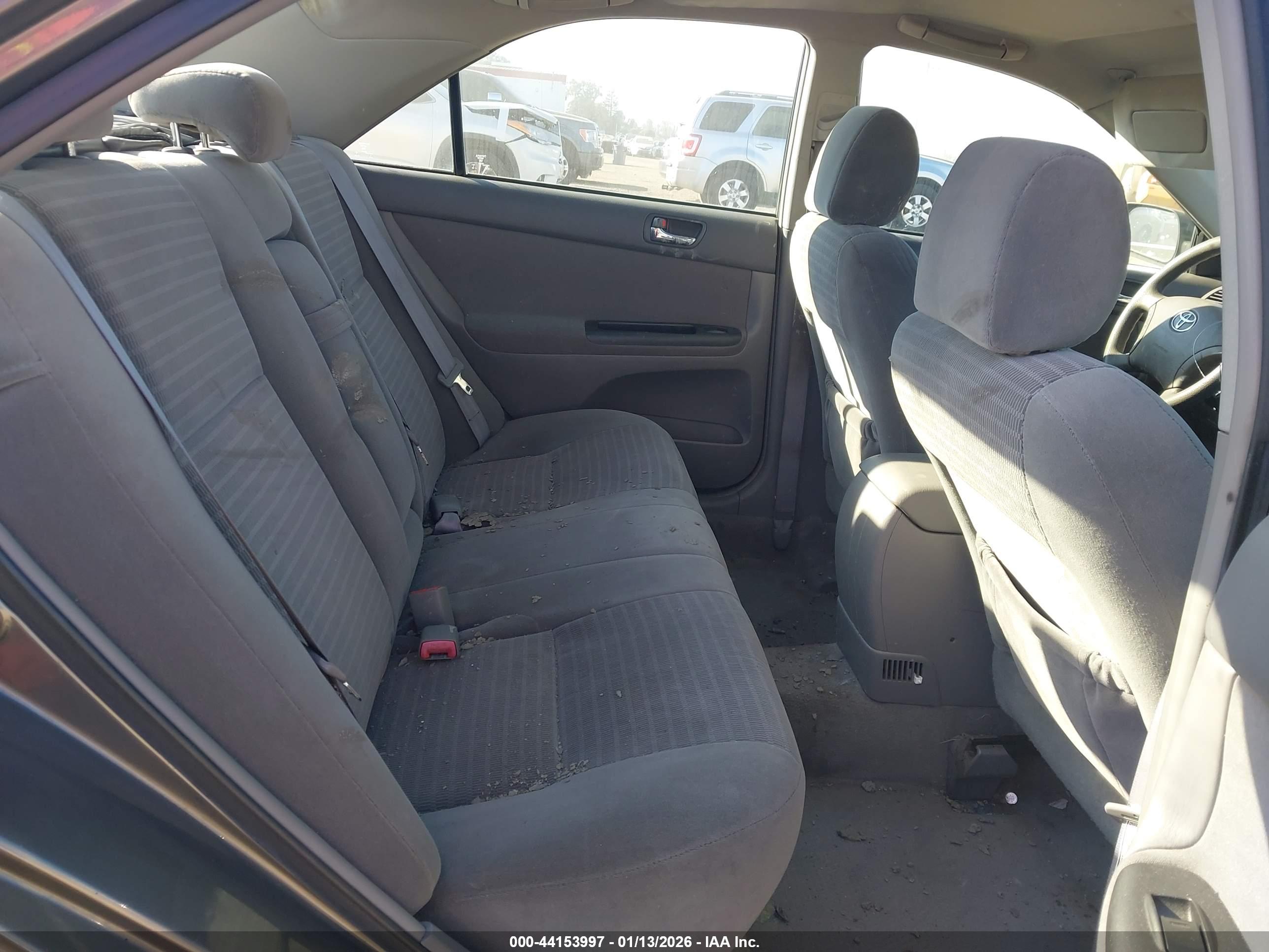 TOYOTA CAMRY image 8