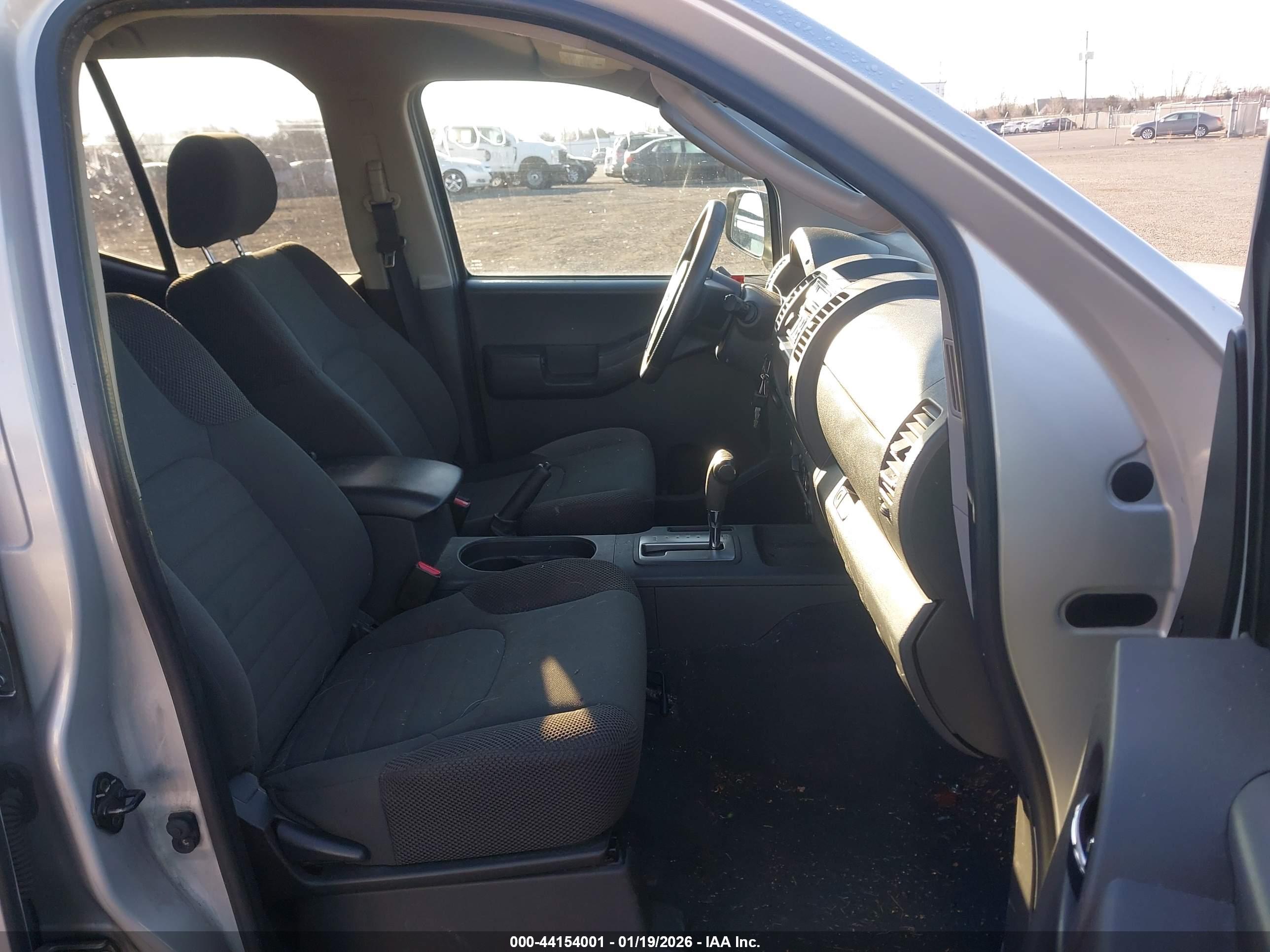 NISSAN XTERRA image 5