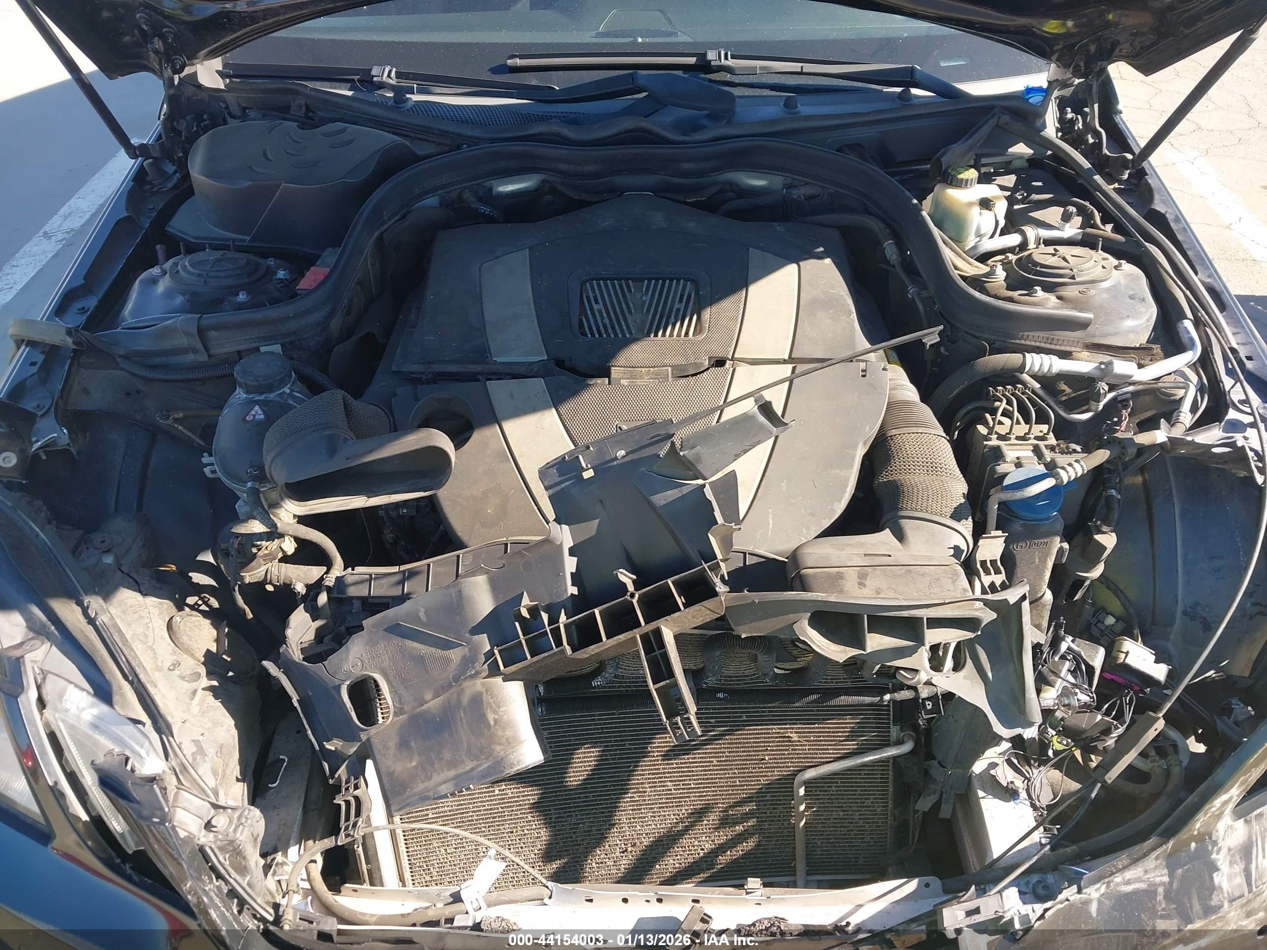 MERCEDES-BENZ E image 10