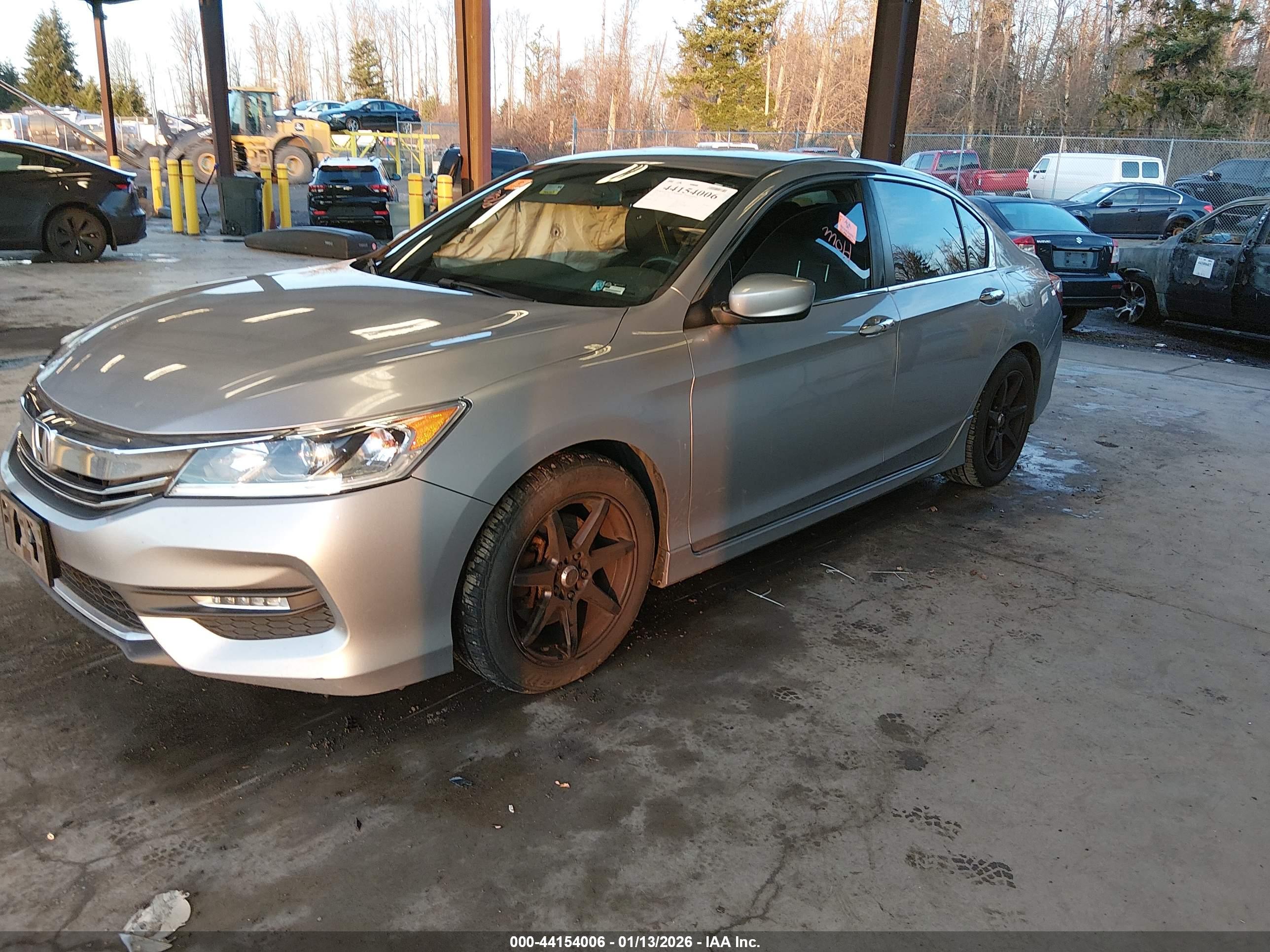 HONDA ACCORD image 2