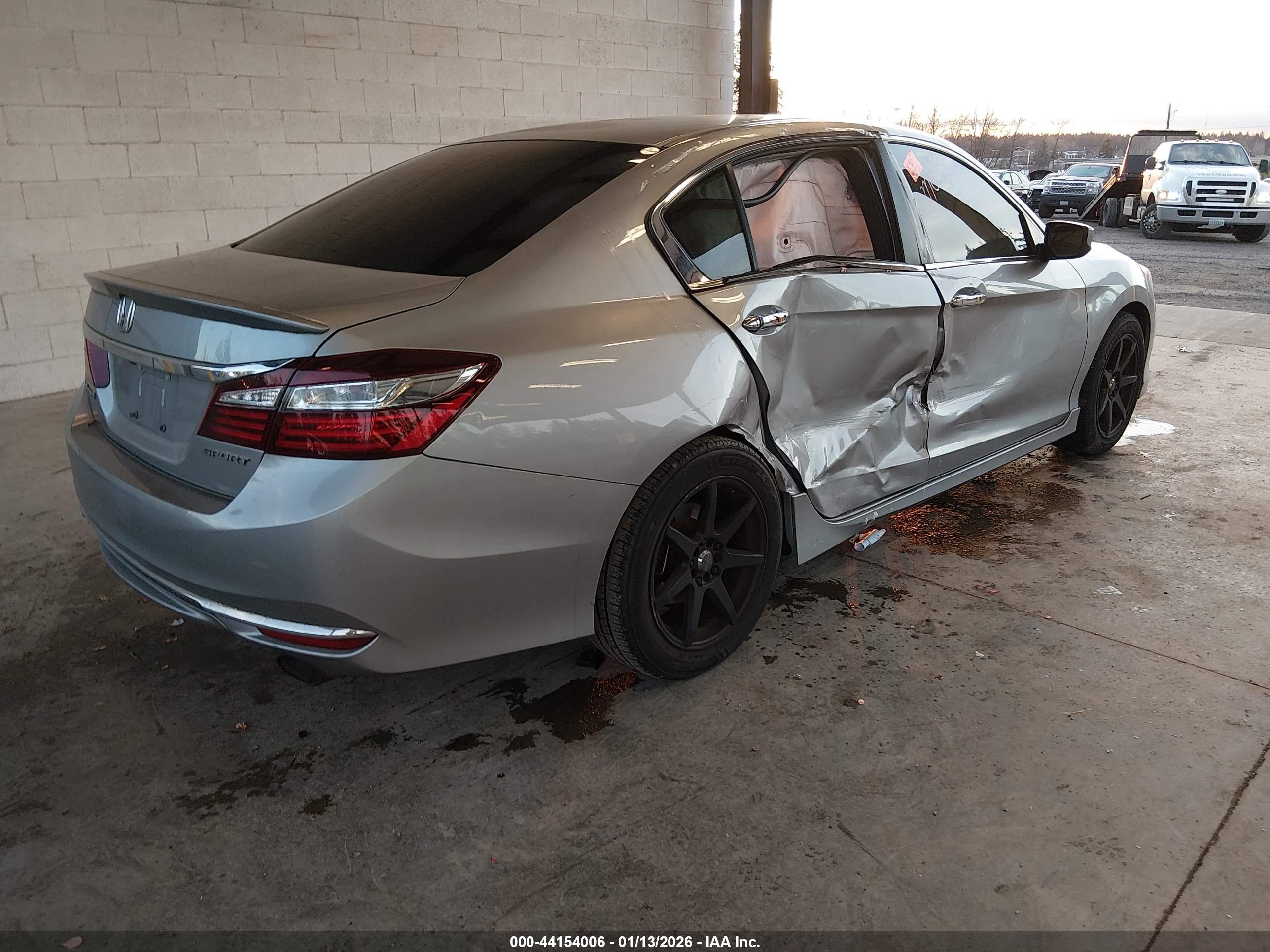 HONDA ACCORD image 4
