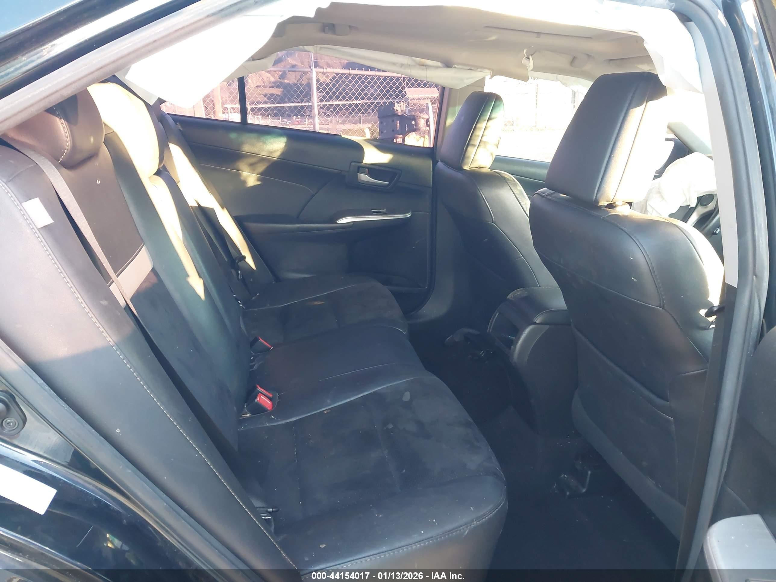 TOYOTA CAMRY image 8