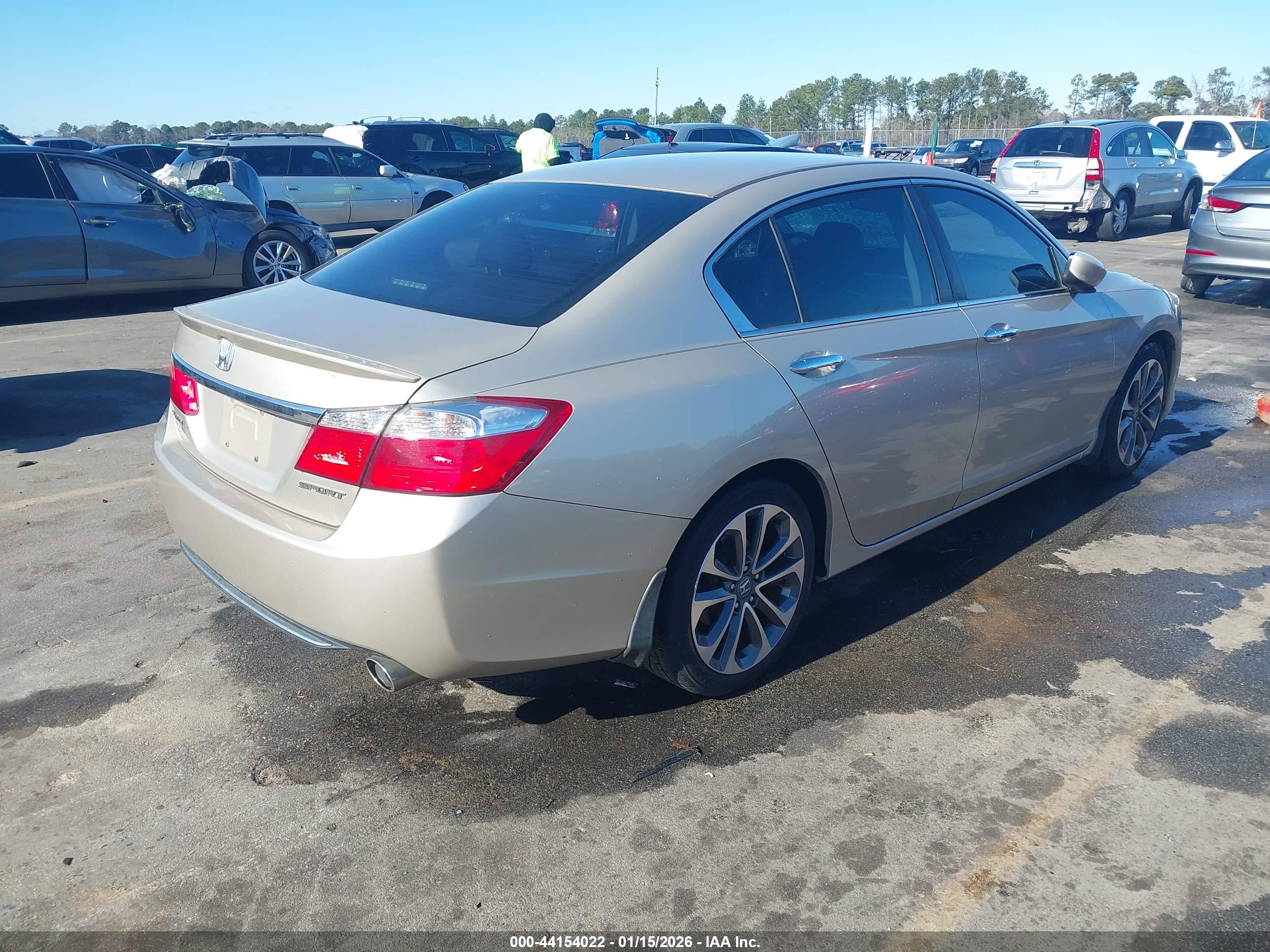 HONDA ACCORD image 4