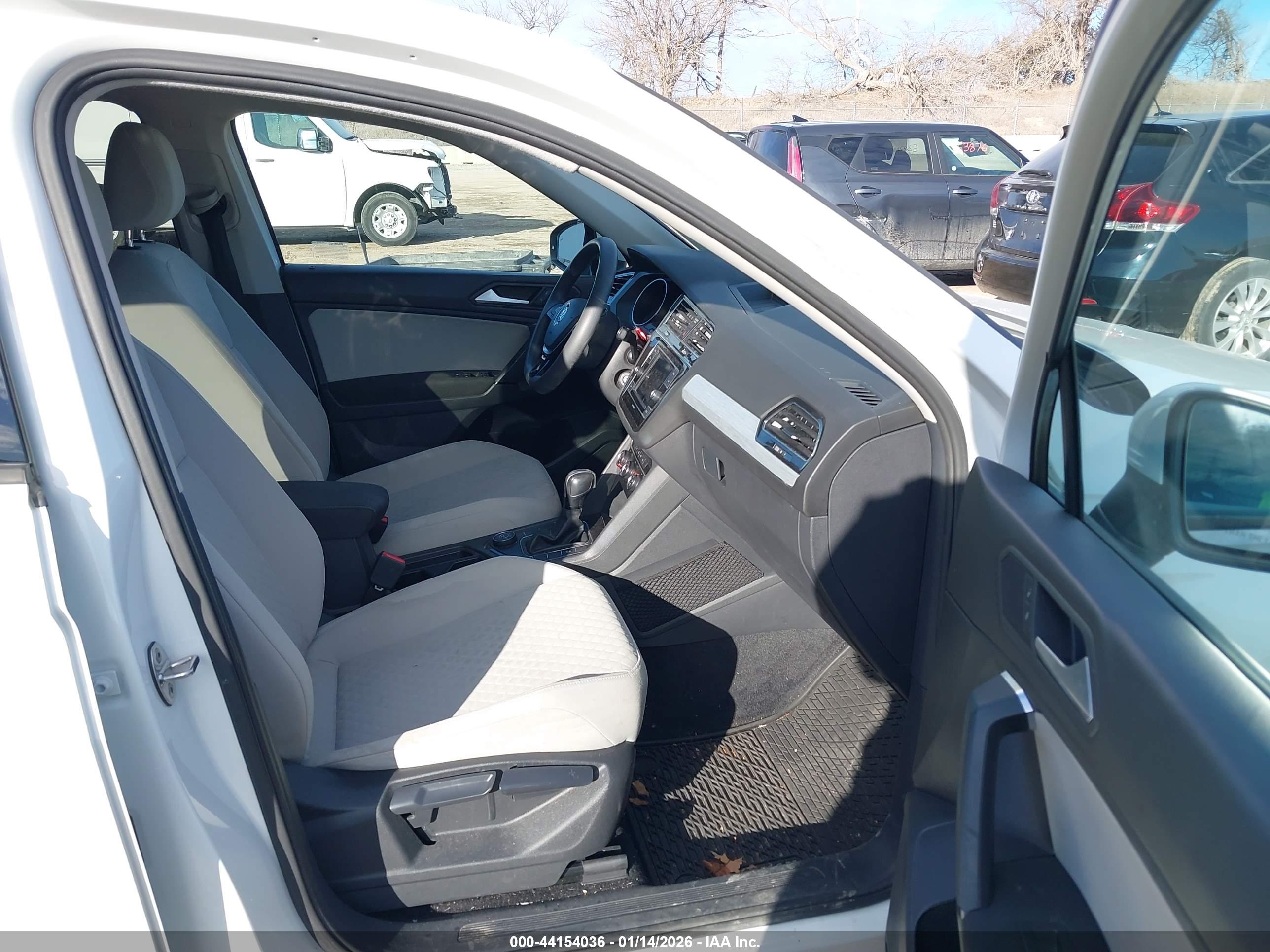 VOLKSWAGEN TIGUAN image 5