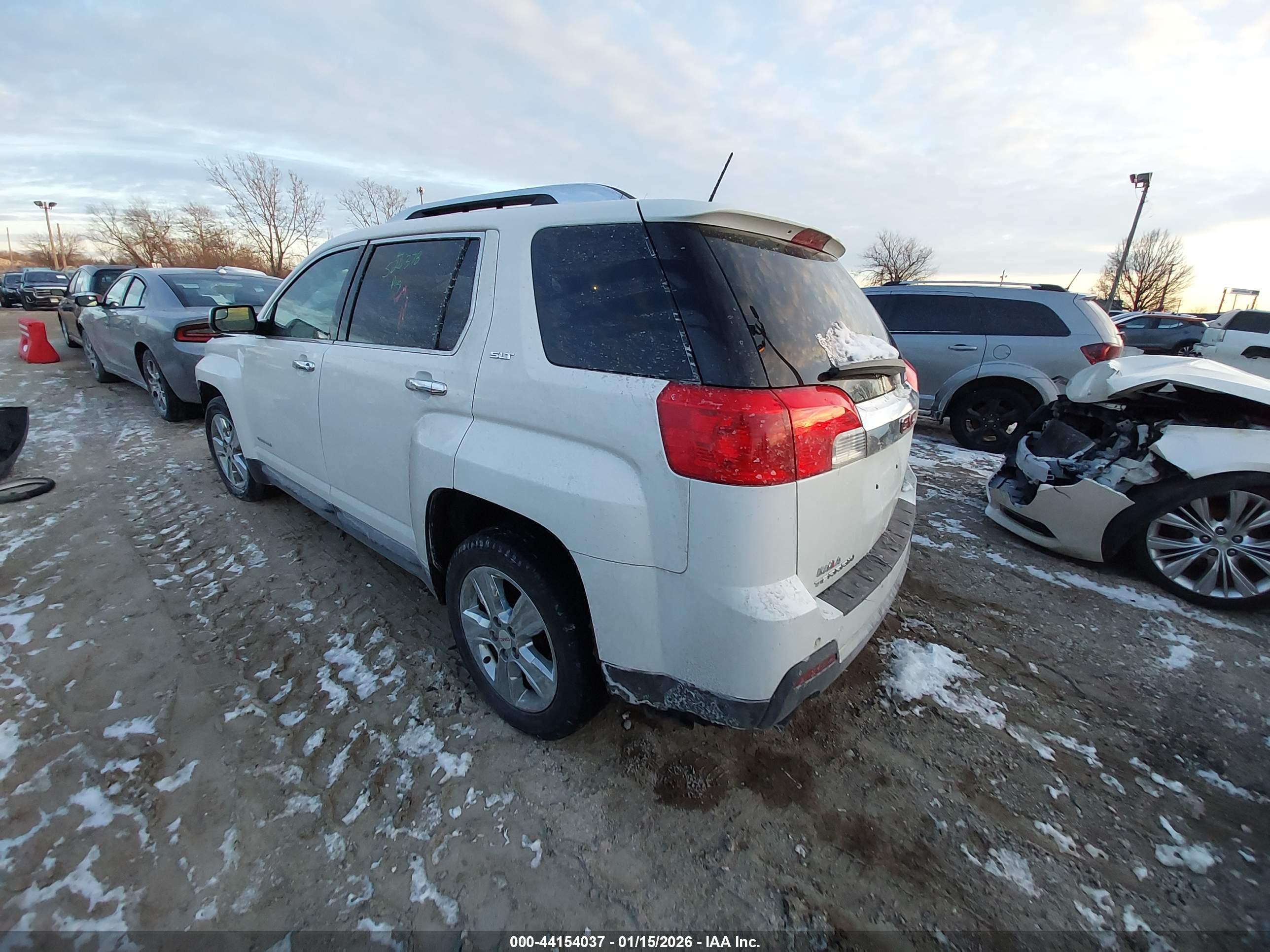 GMC TERRAIN image 3