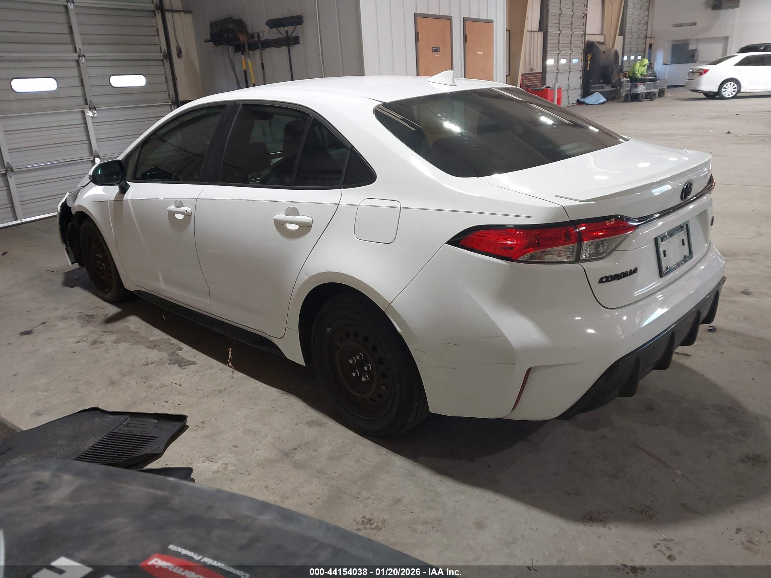 TOYOTA COROLLA image 3