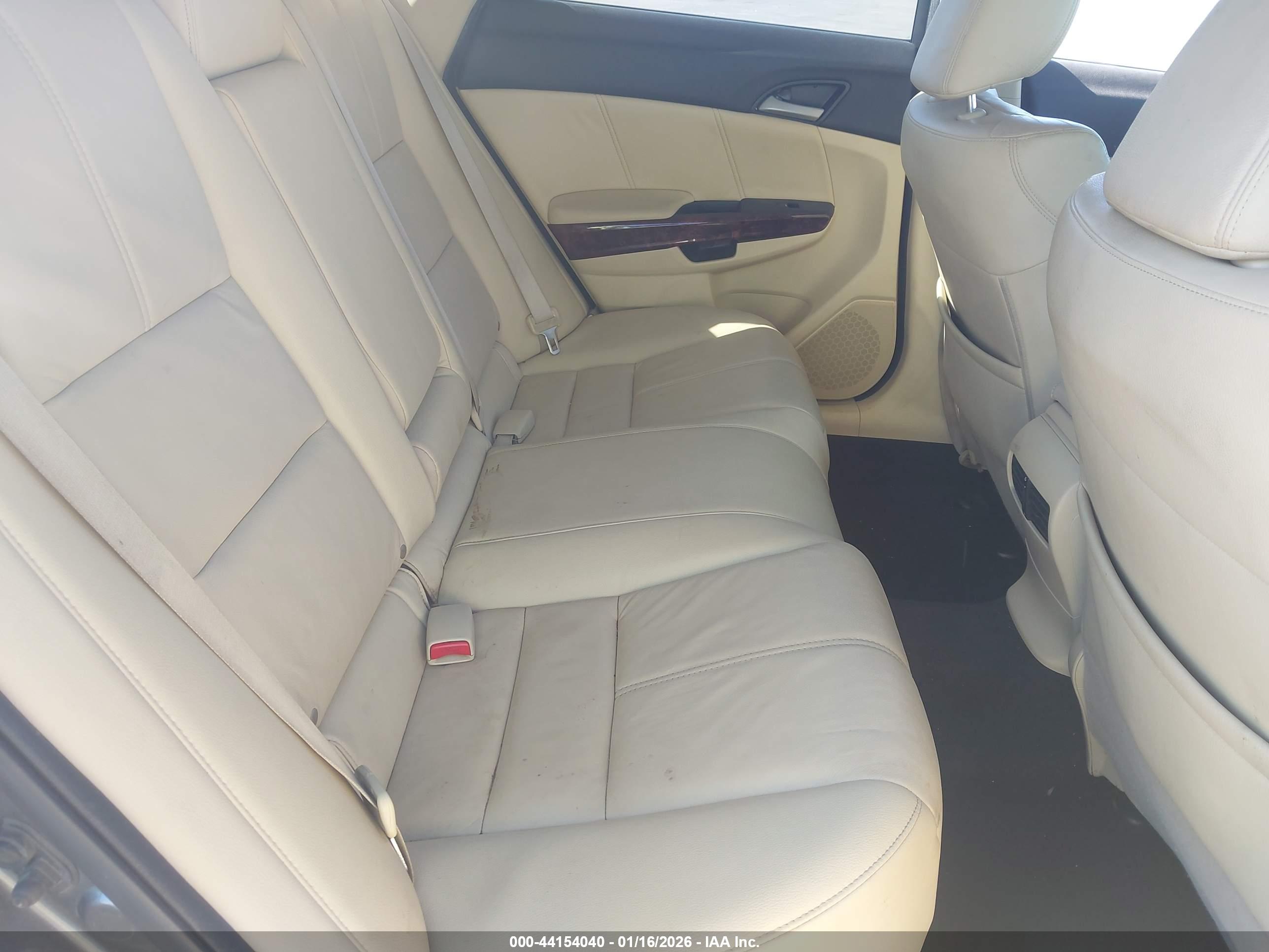 HONDA ACCORD image 8