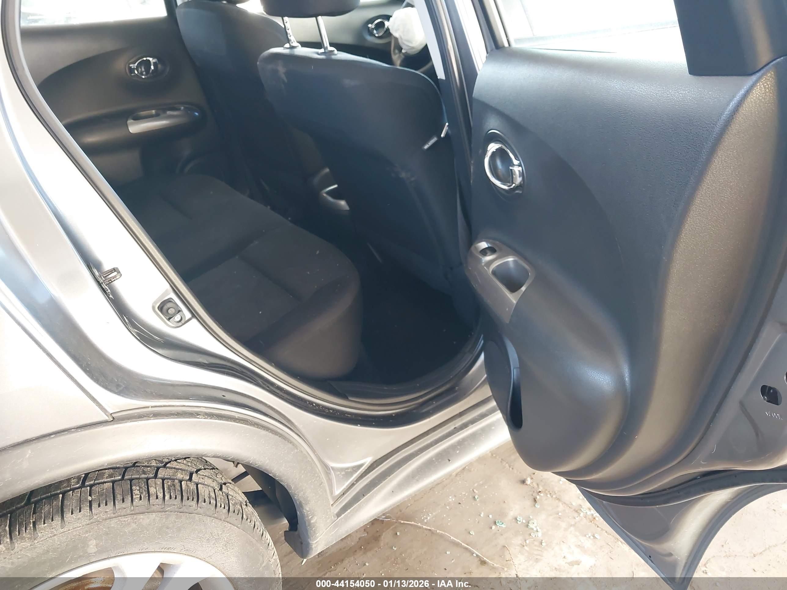 NISSAN JUKE image 8
