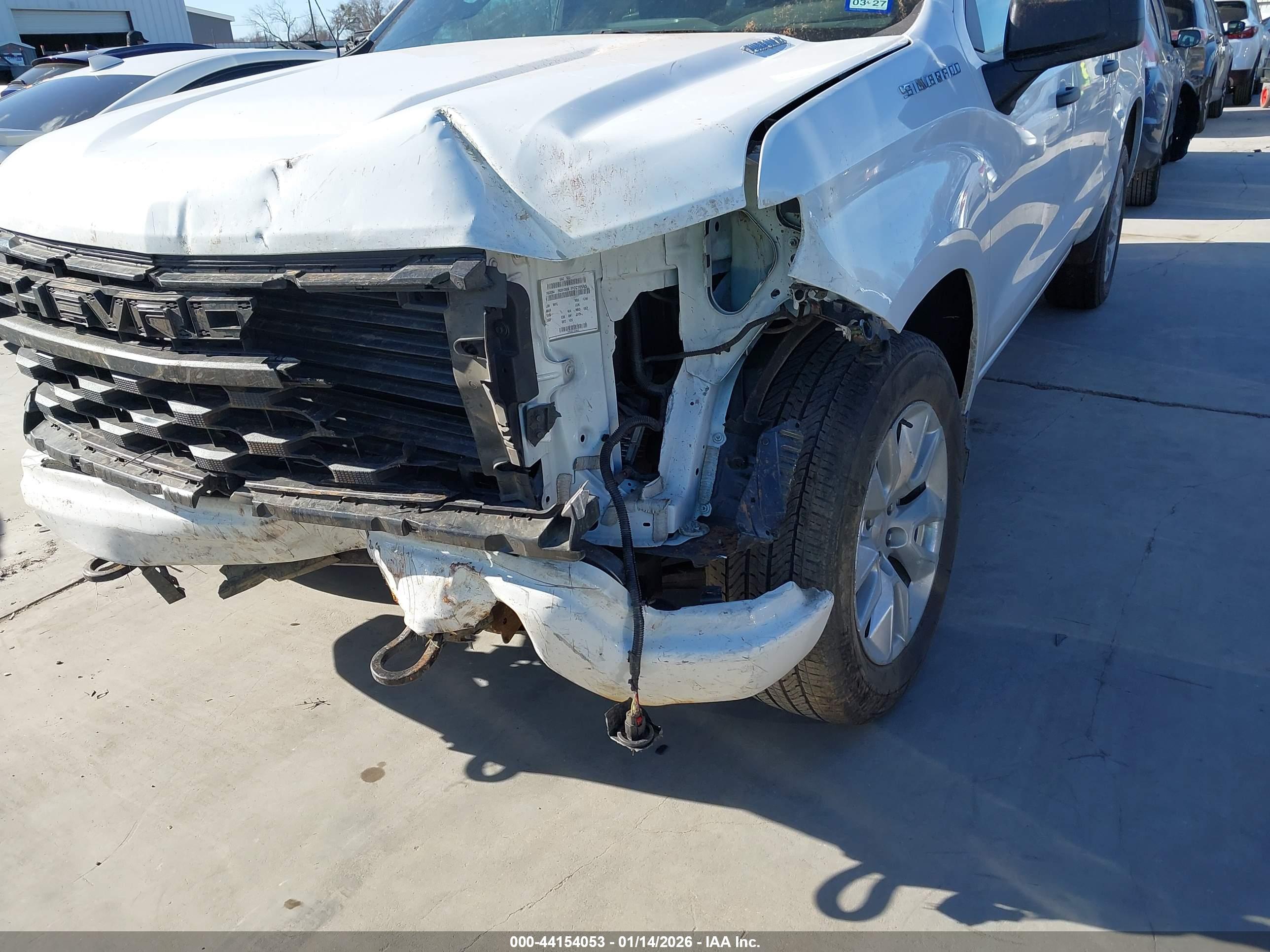 CHEVROLET SILVERADO image 6