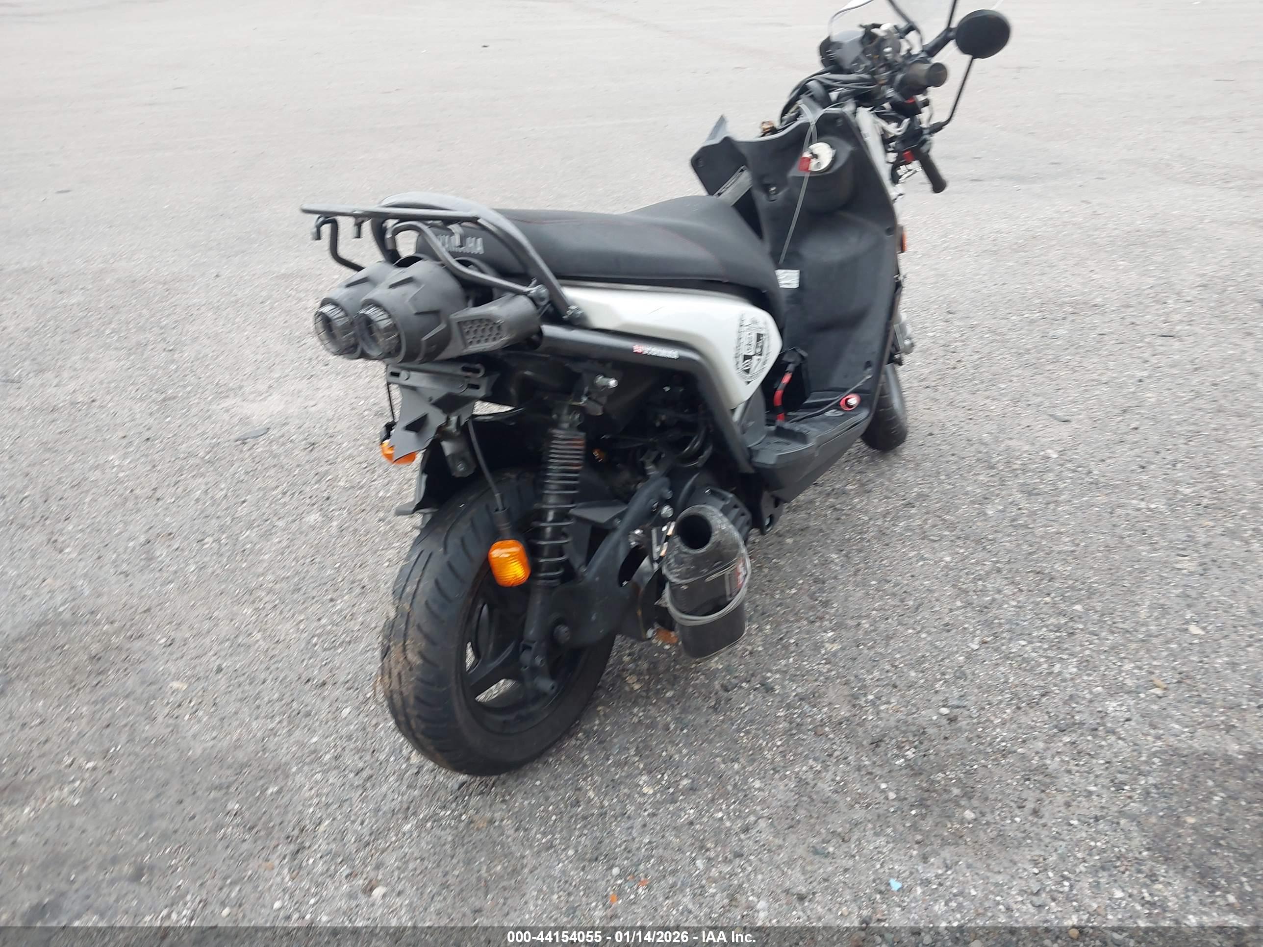 YAMAHA YW125 image 4