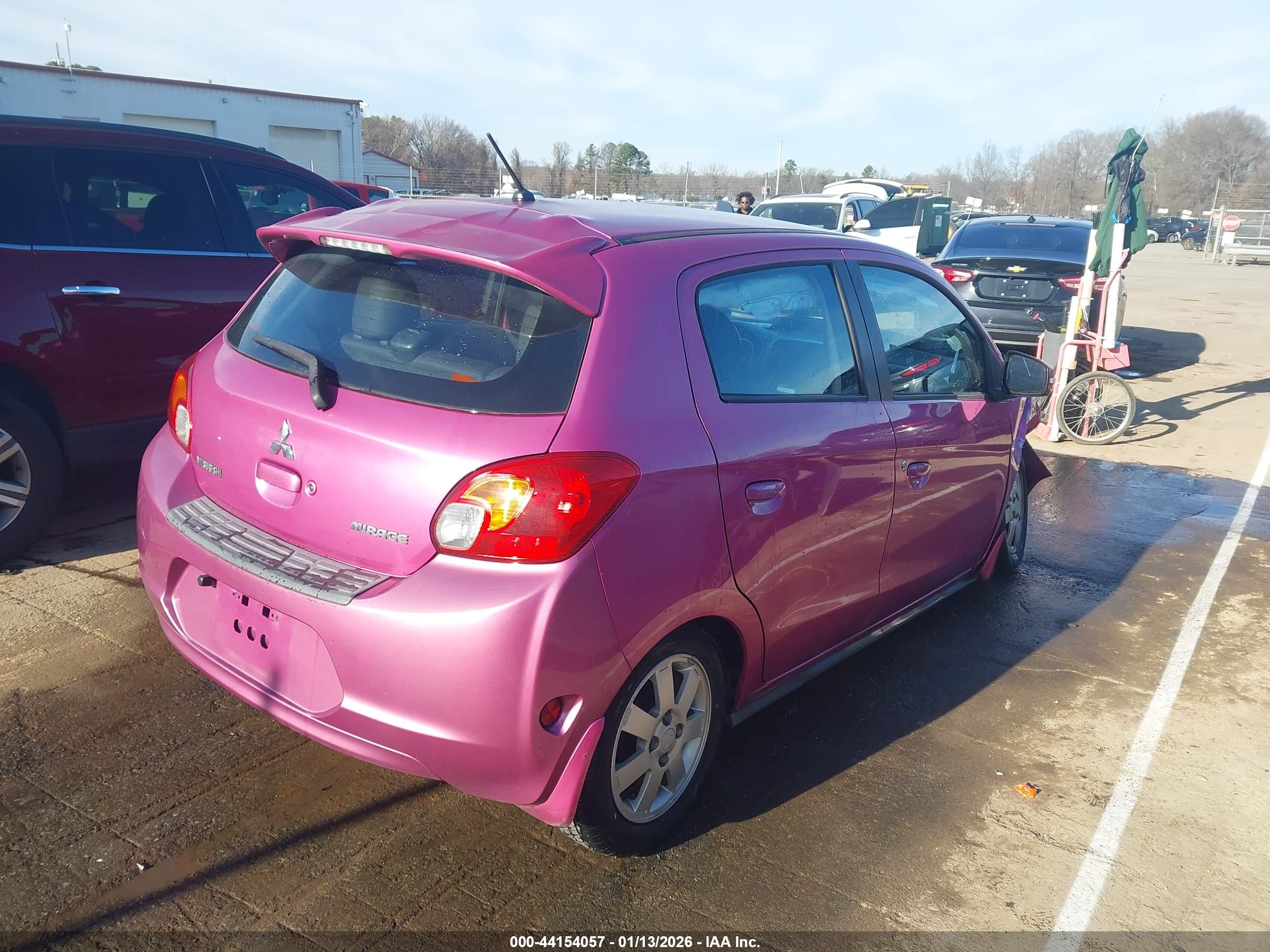 MITSUBISHI MIRAGE image 4