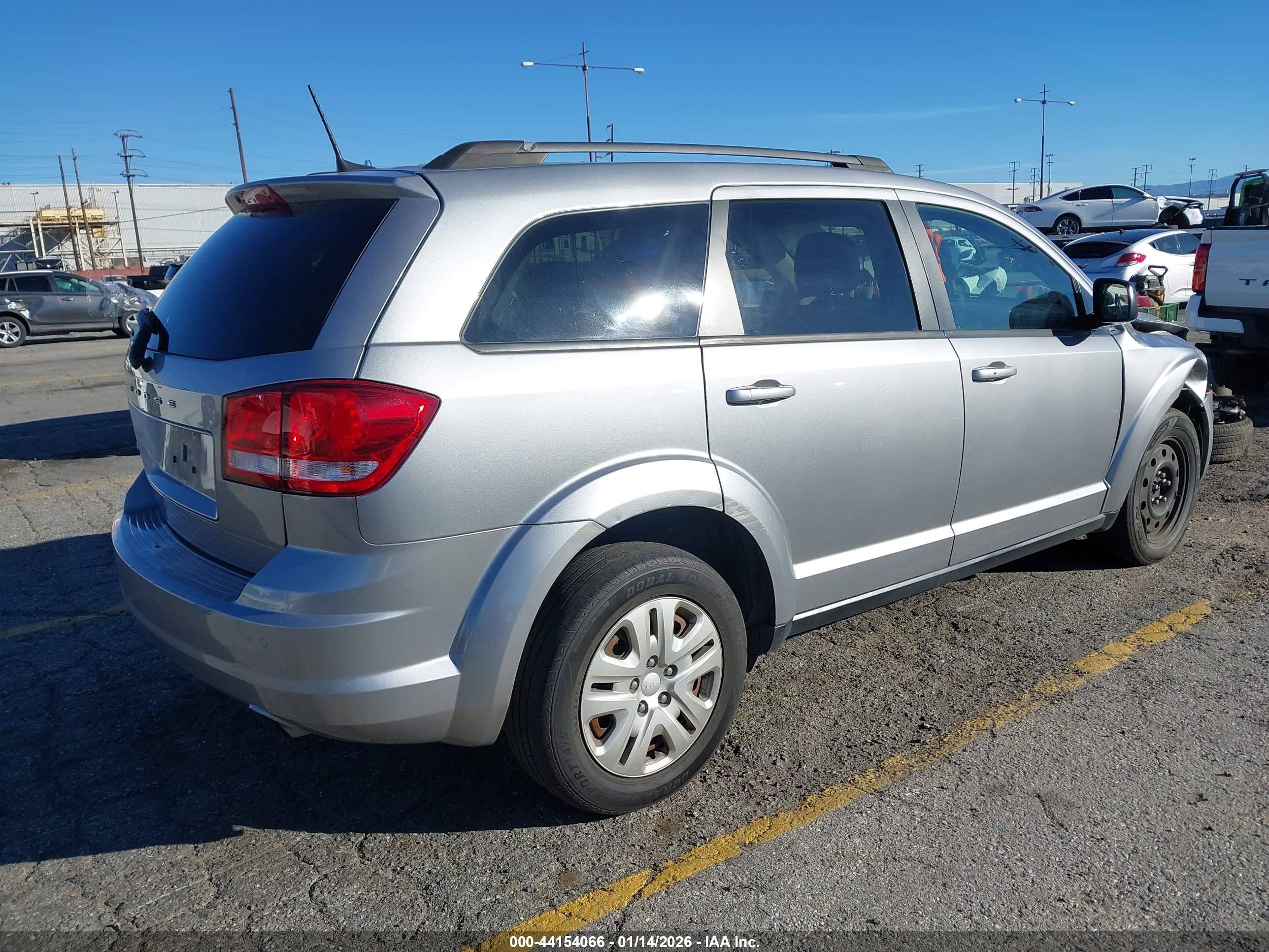 DODGE JOURNEY image 4