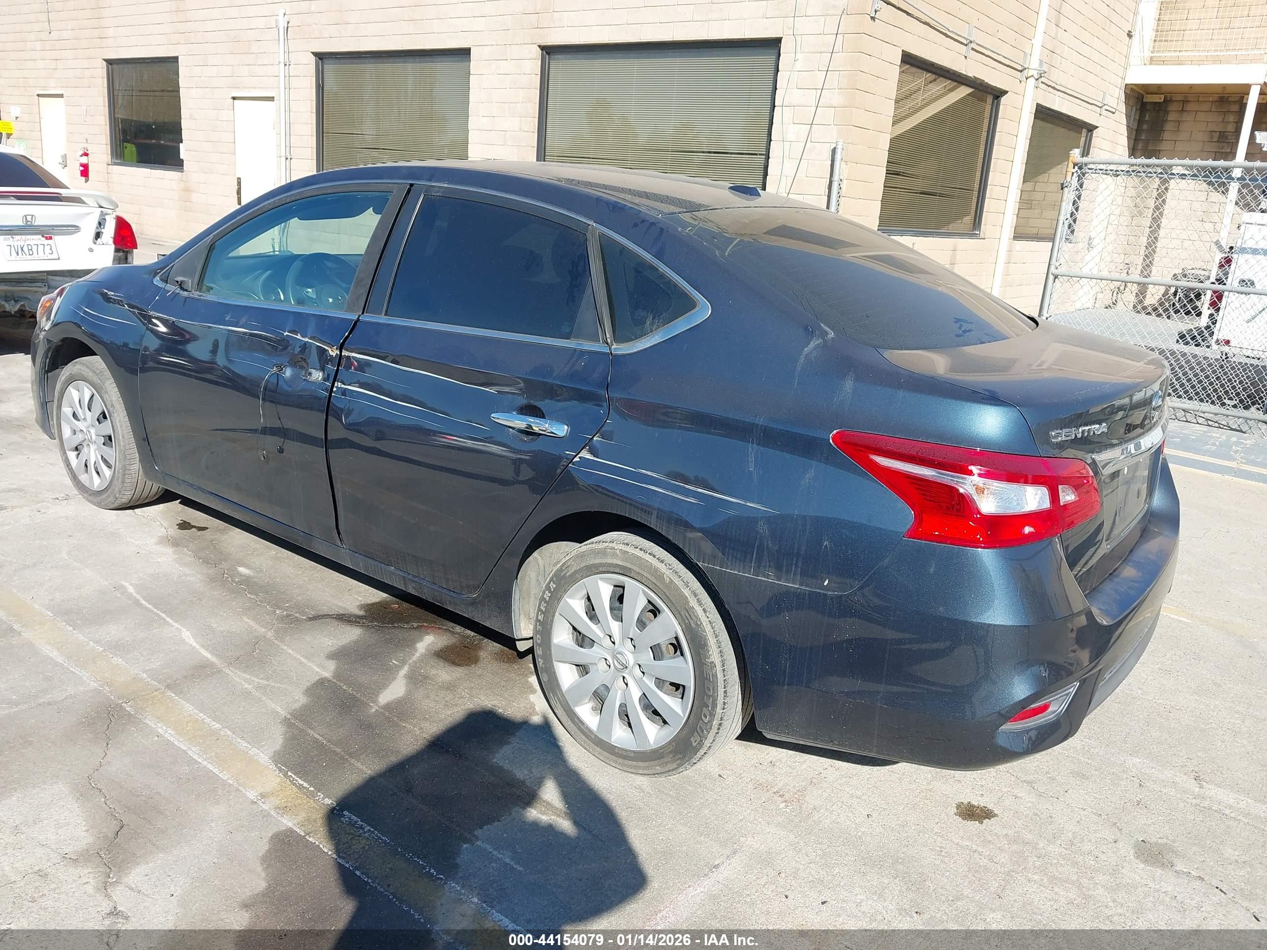 NISSAN SENTRA image 3