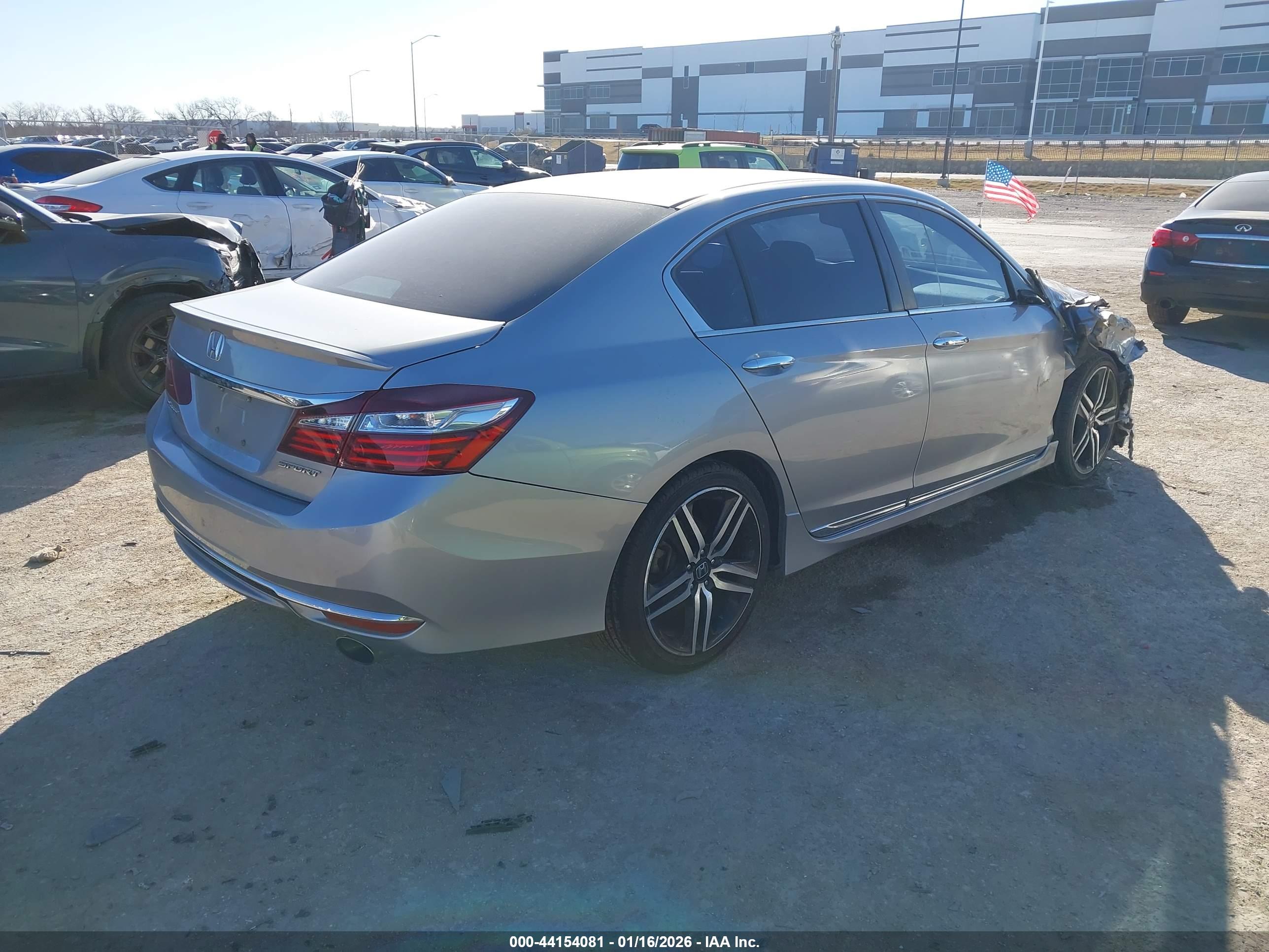 HONDA ACCORD image 4