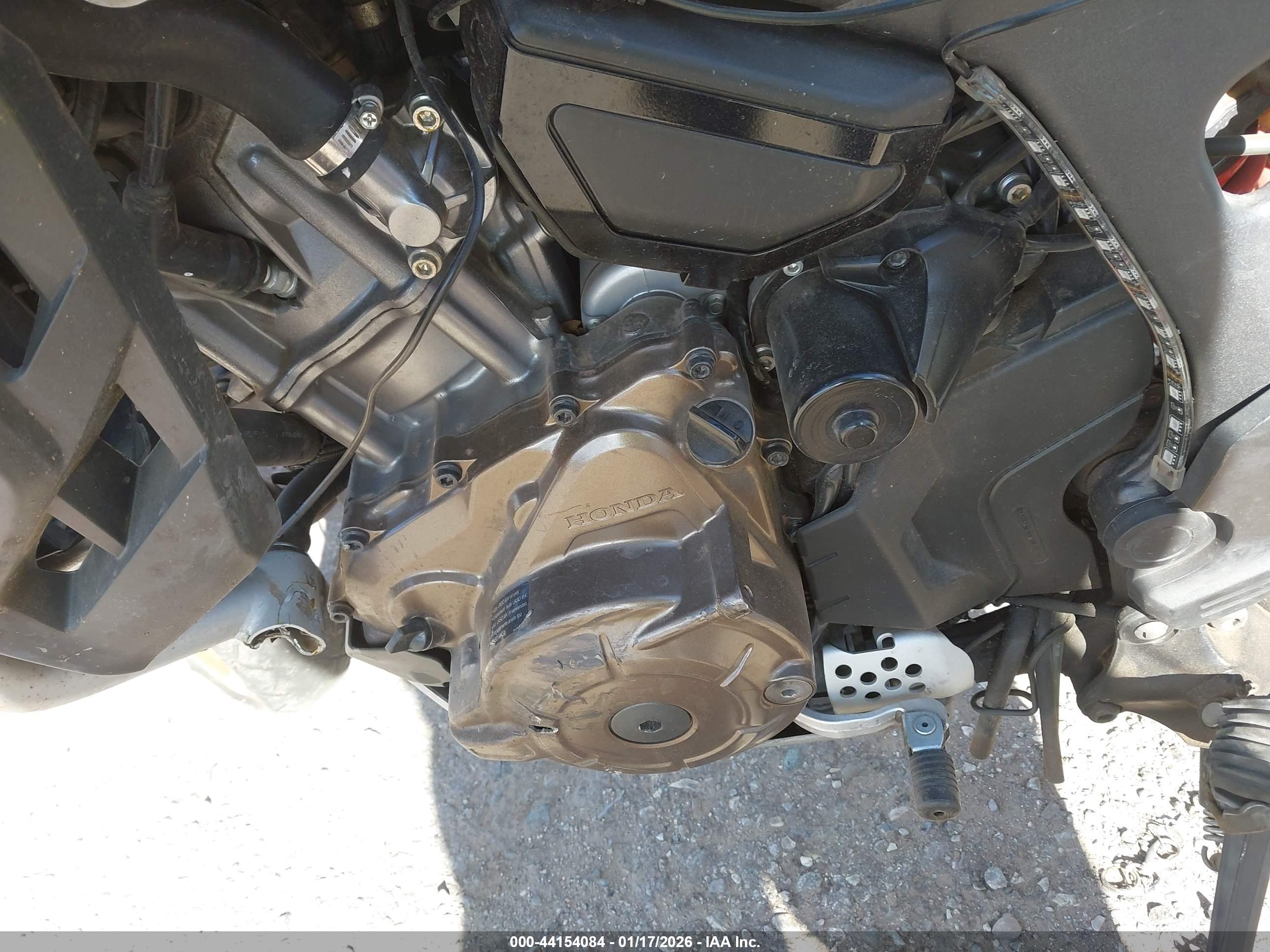 HONDA CRF1000 image 9