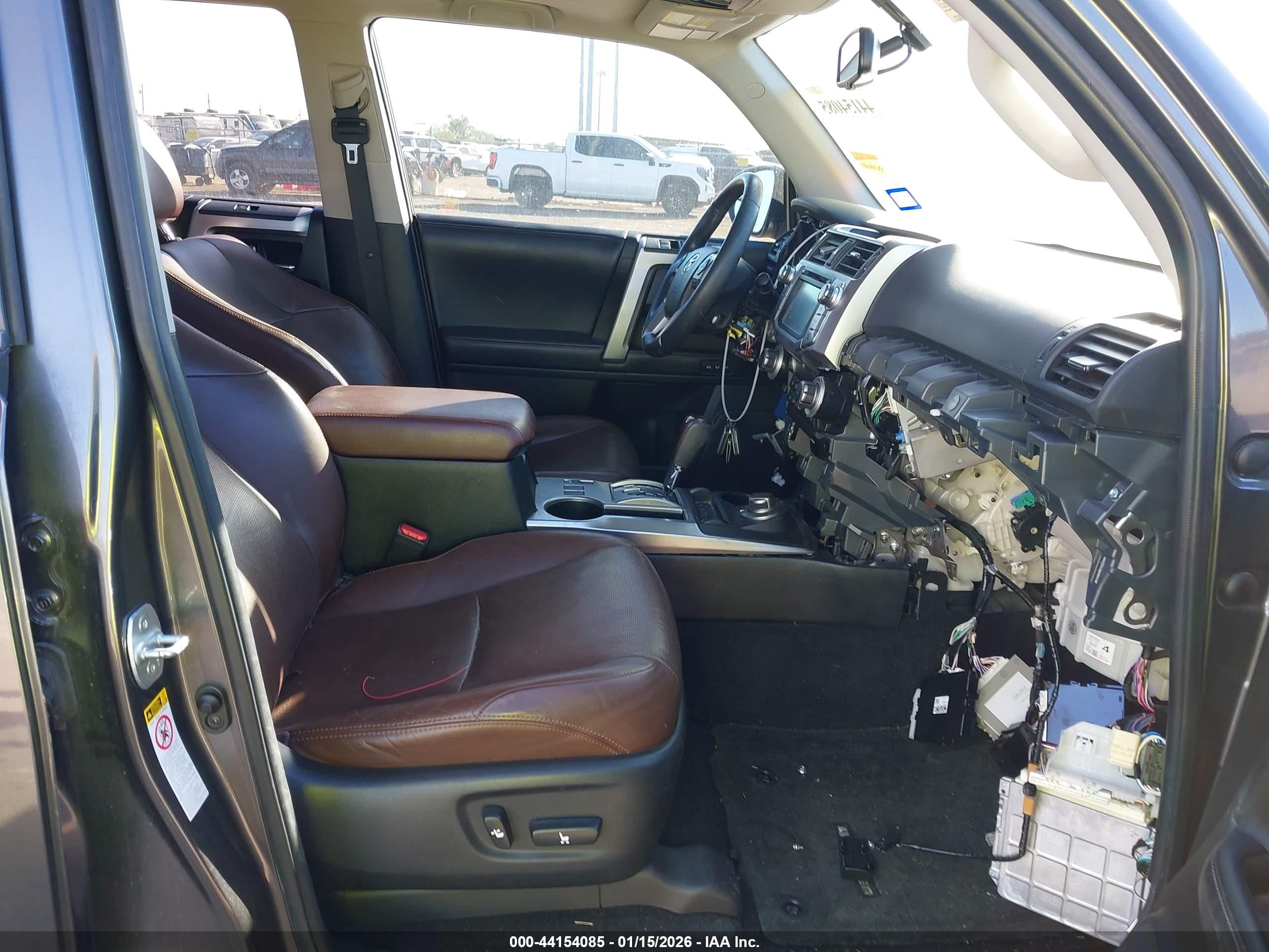 TOYOTA 4RUNNER image 5