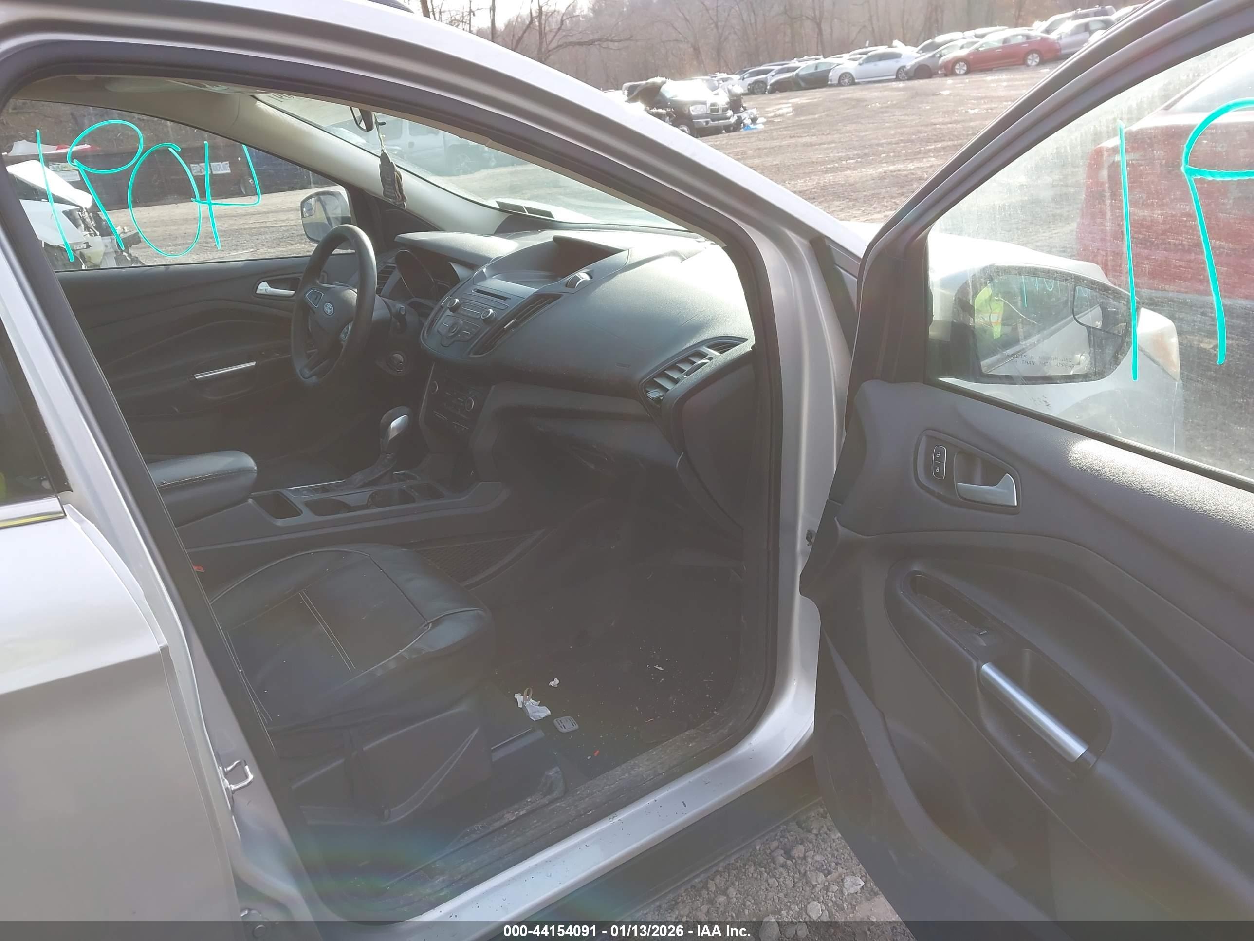 FORD ESCAPE image 5