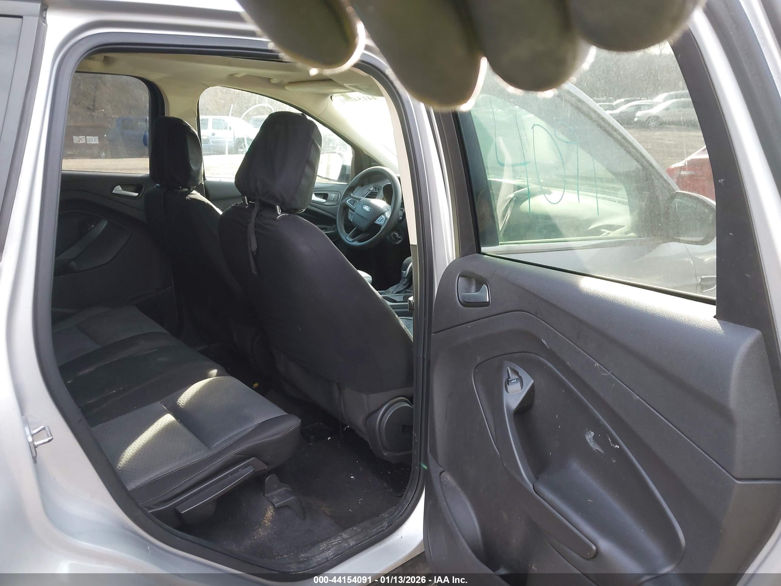 FORD ESCAPE image 8