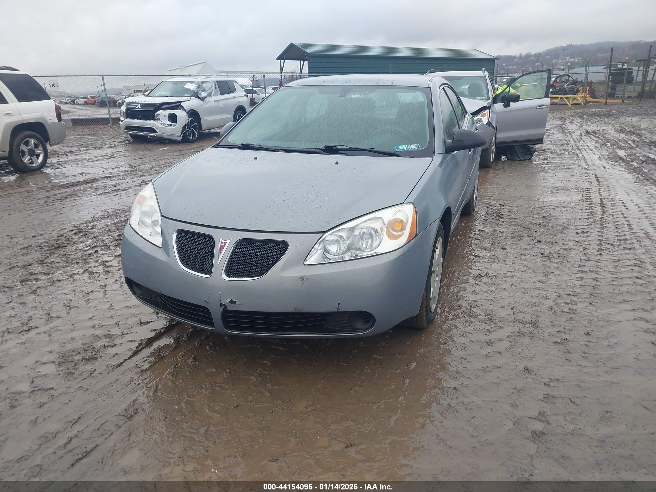 PONTIAC G6 image 2
