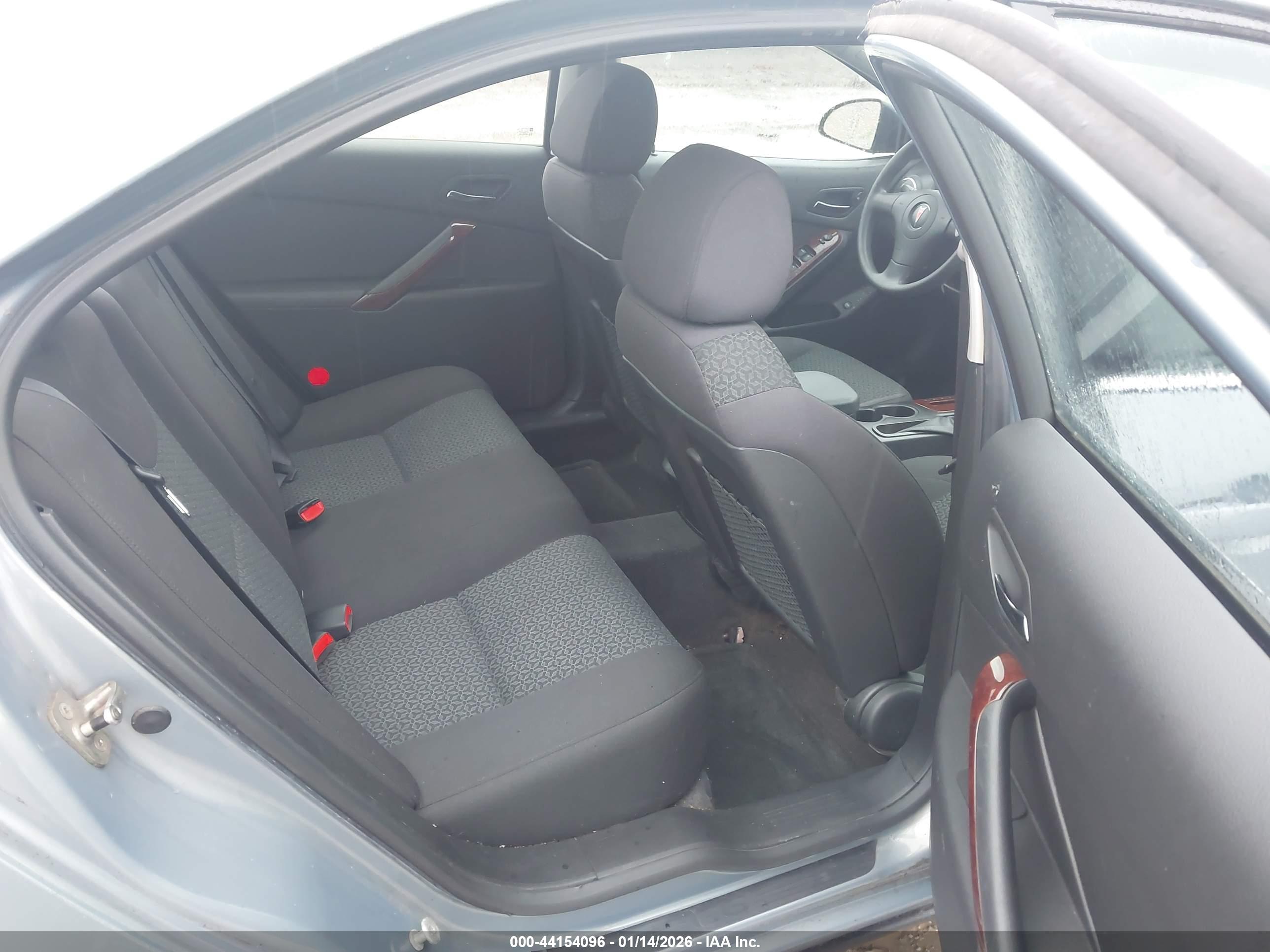 PONTIAC G6 image 8