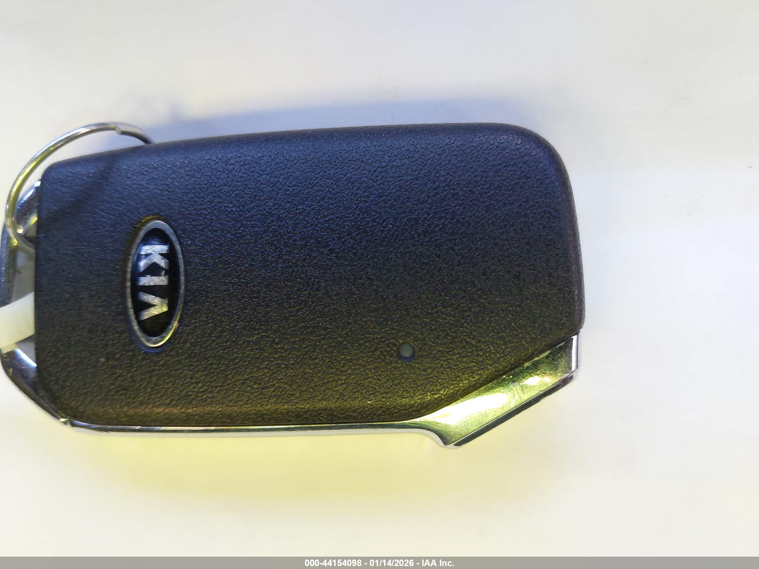 KIA NIRO image 11