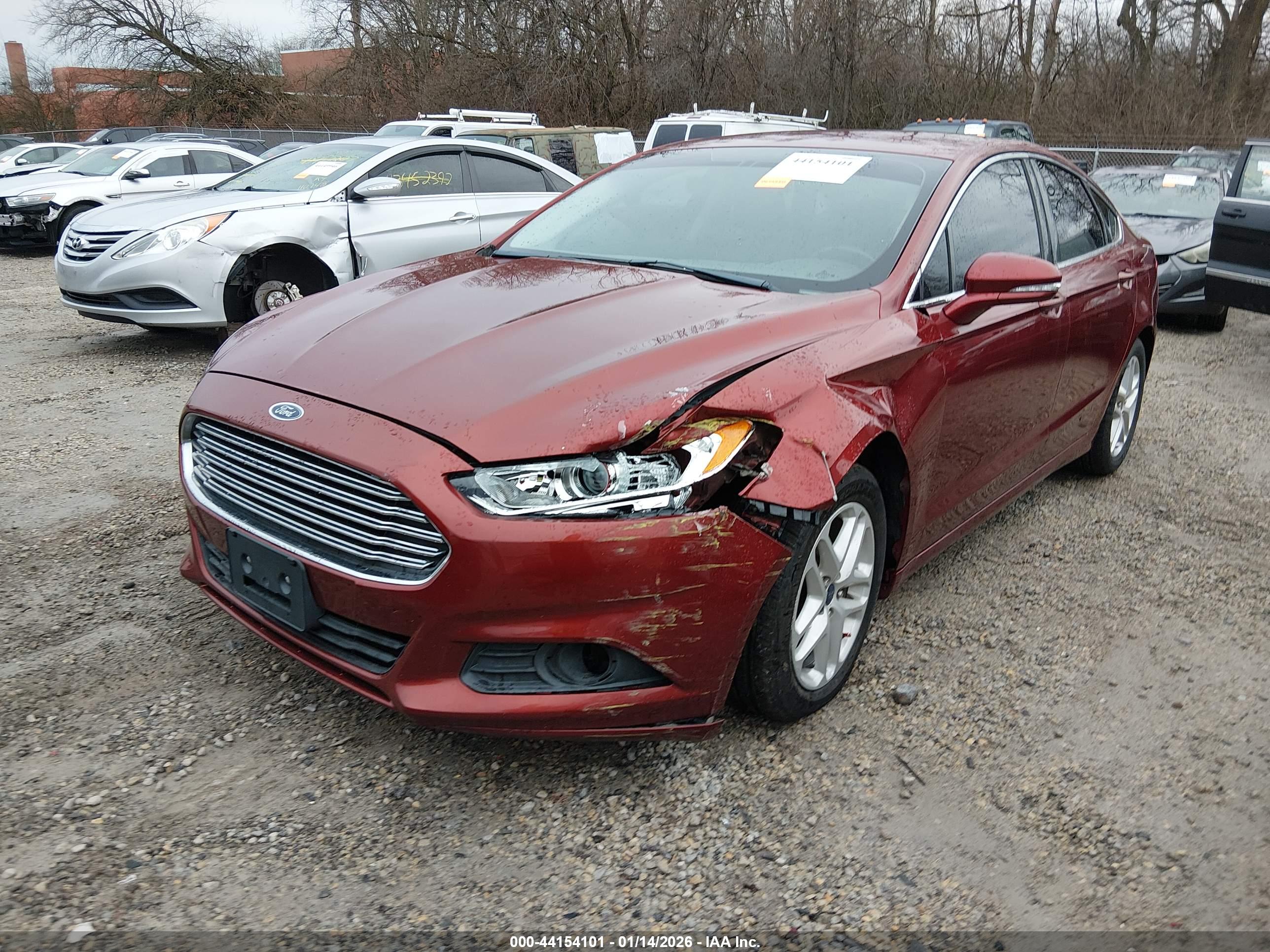 FORD FUSION image 2