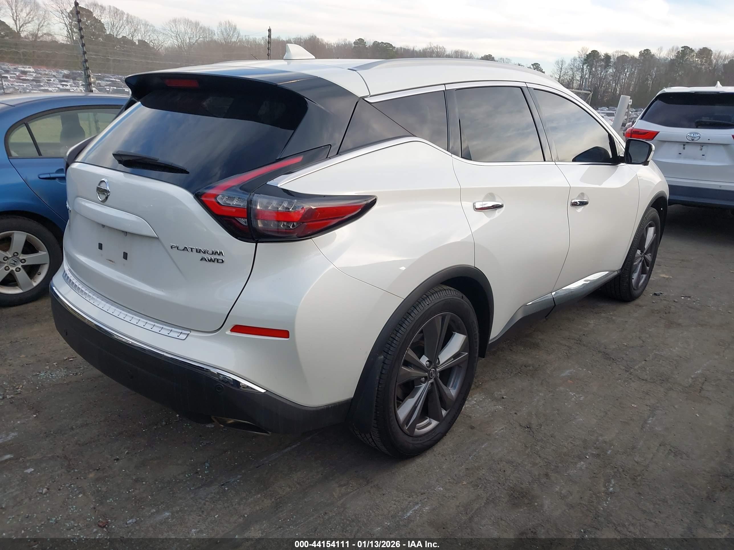 NISSAN MURANO image 4