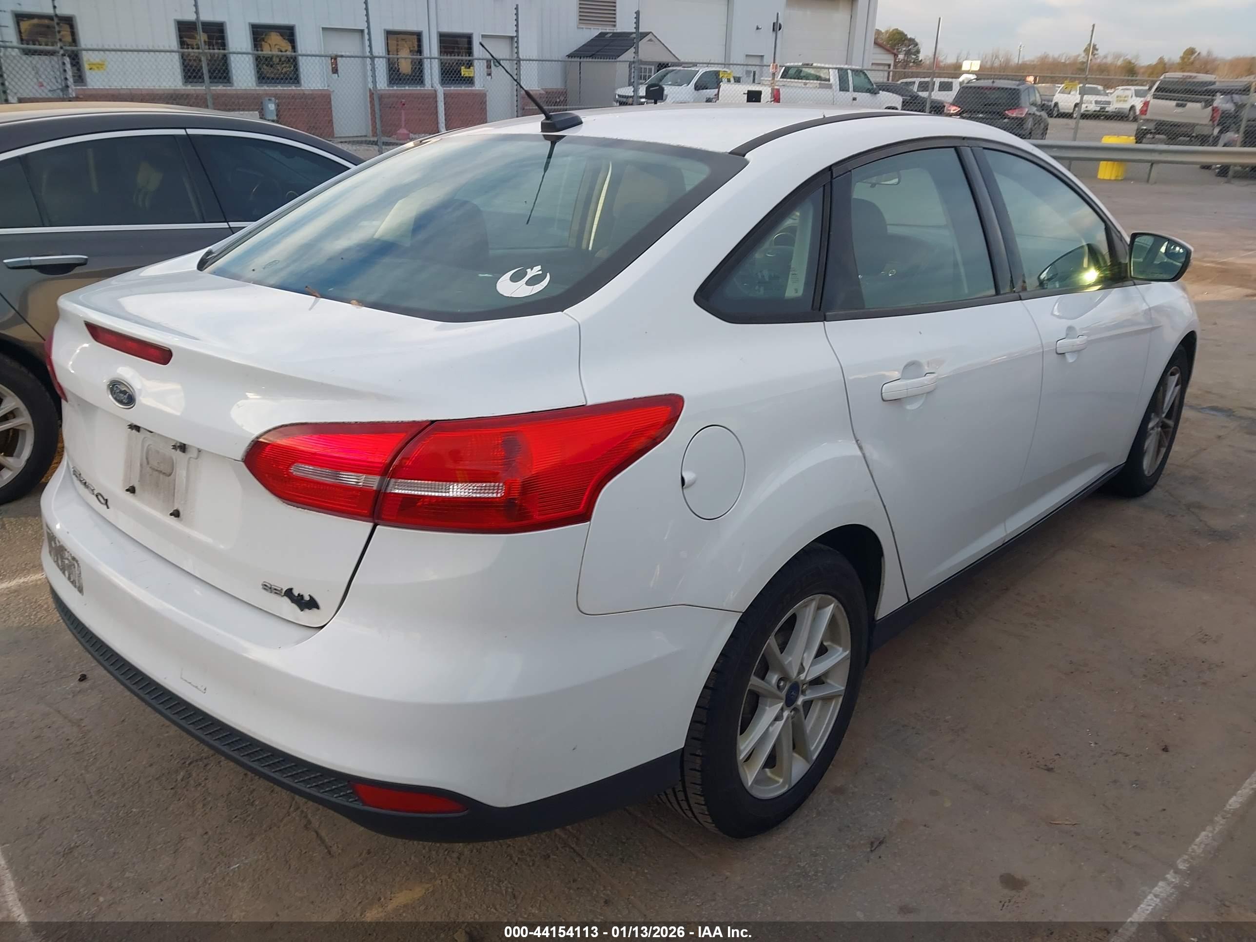 FORD FOCUS image 4