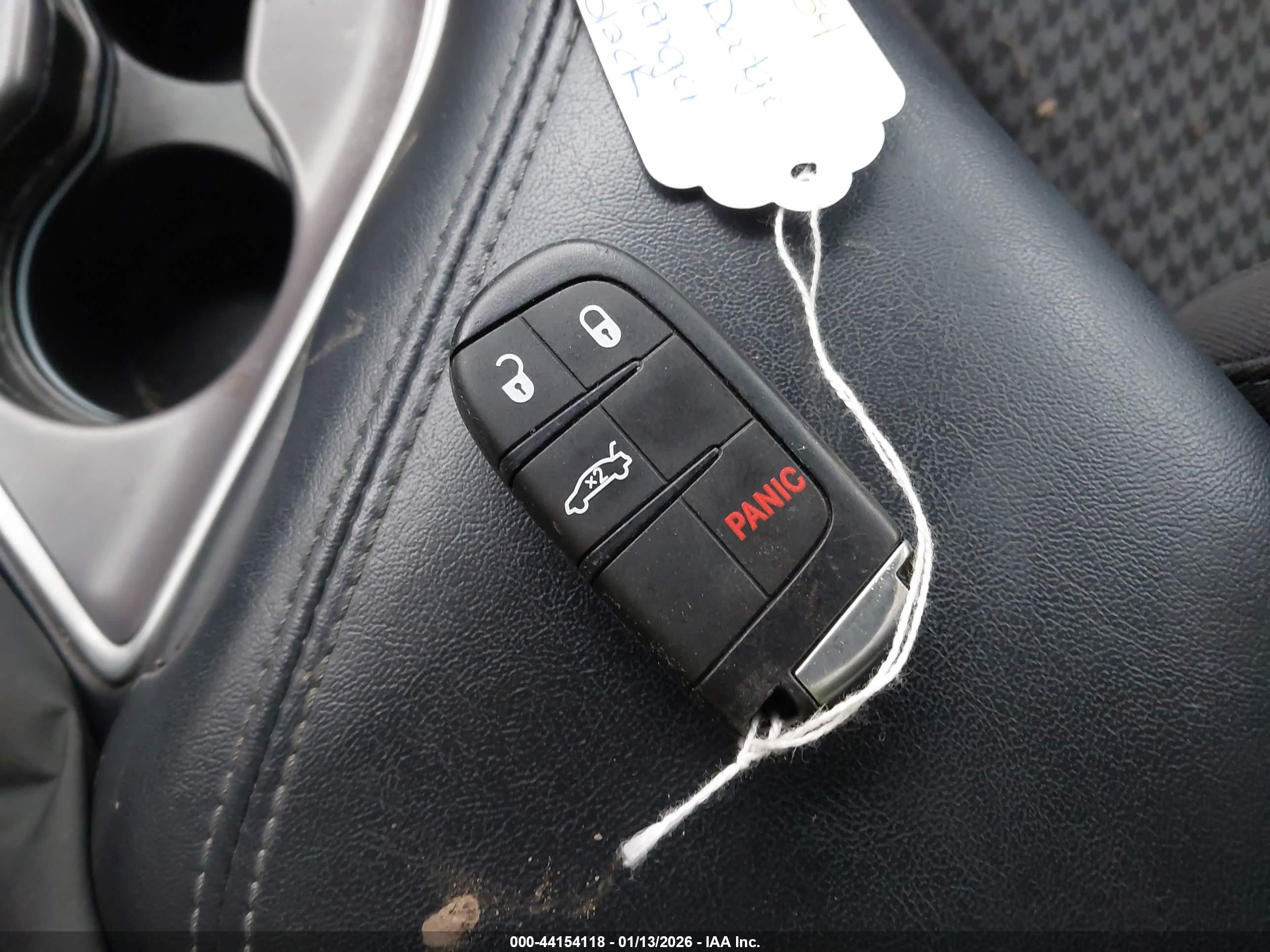 DODGE CHALLENGER image 11
