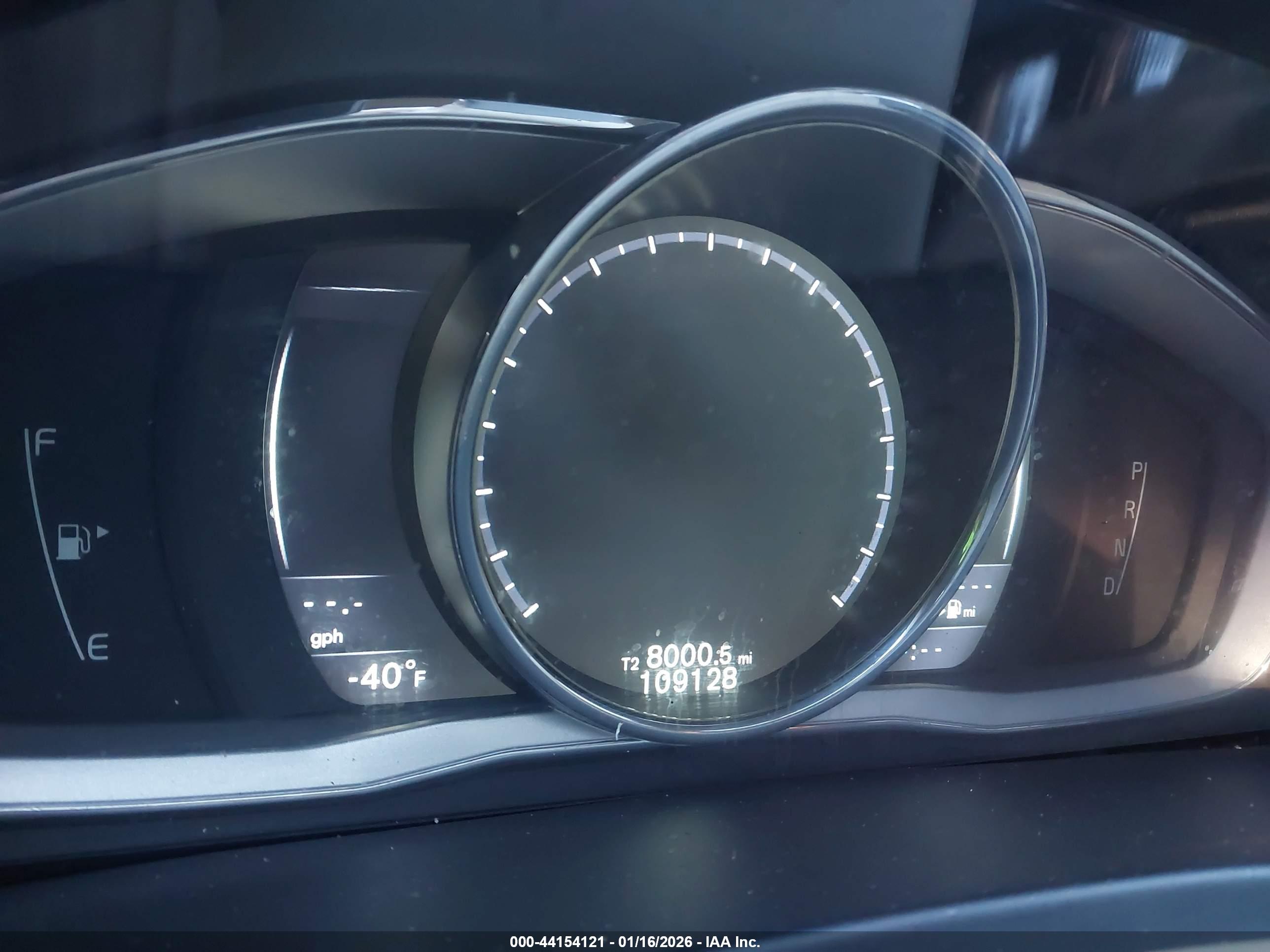 VOLVO S60 image 7