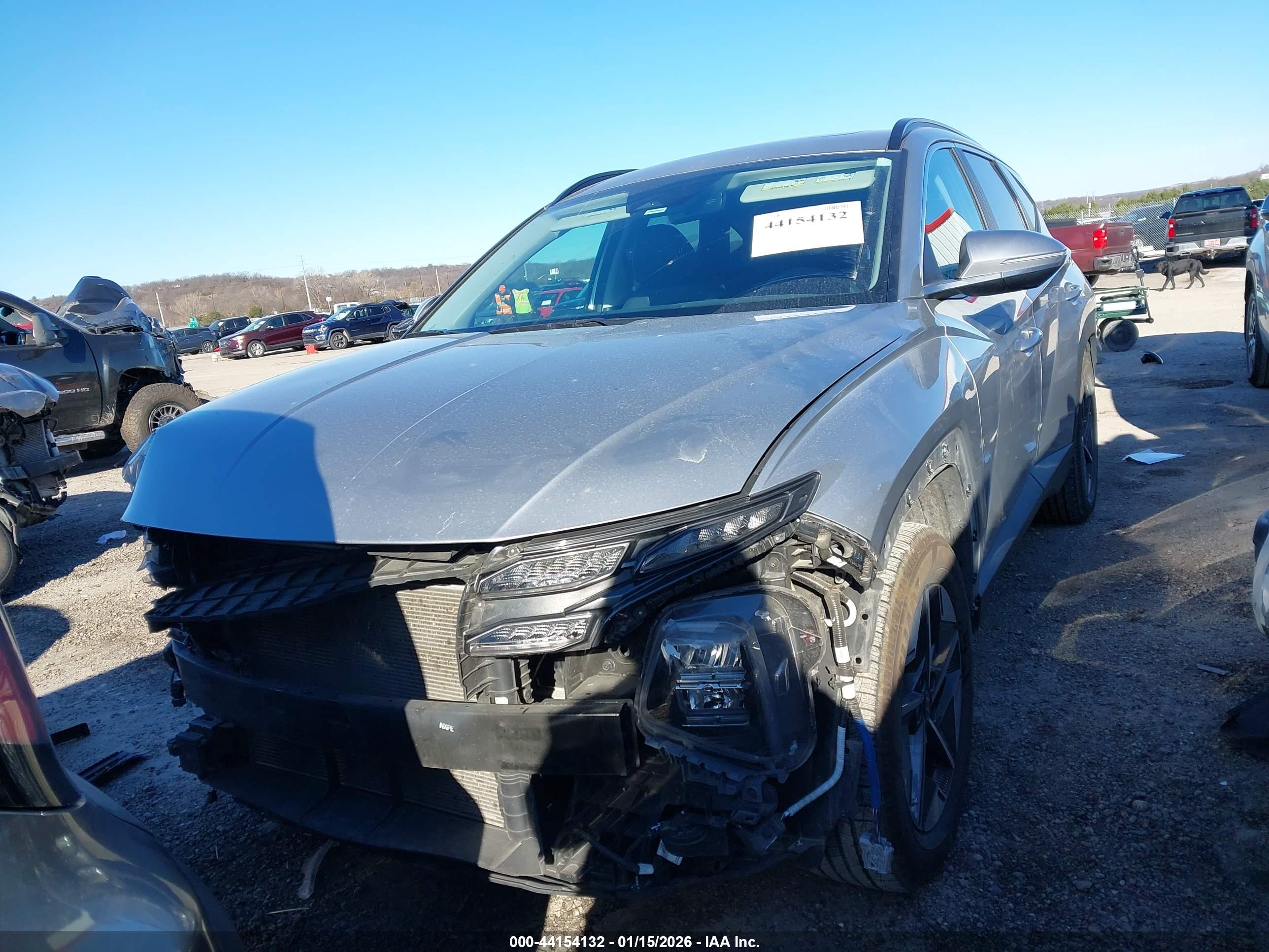 HYUNDAI TUCSON image 6