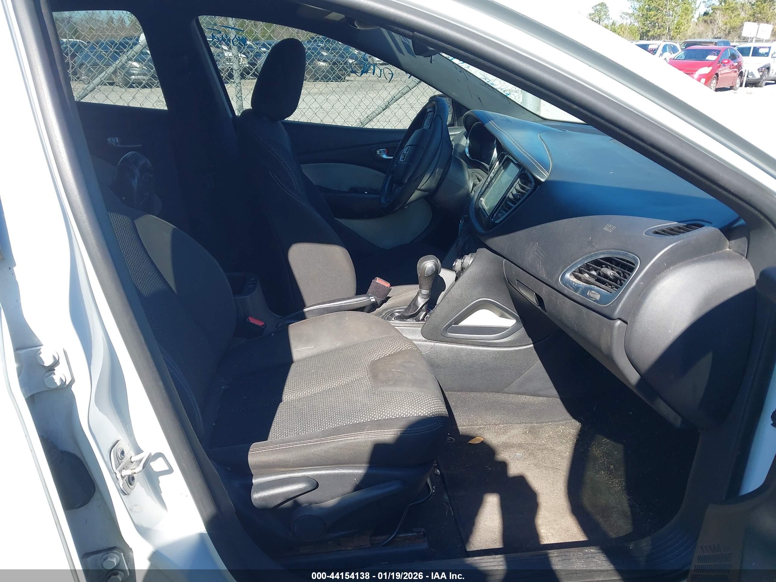 DODGE DART image 5