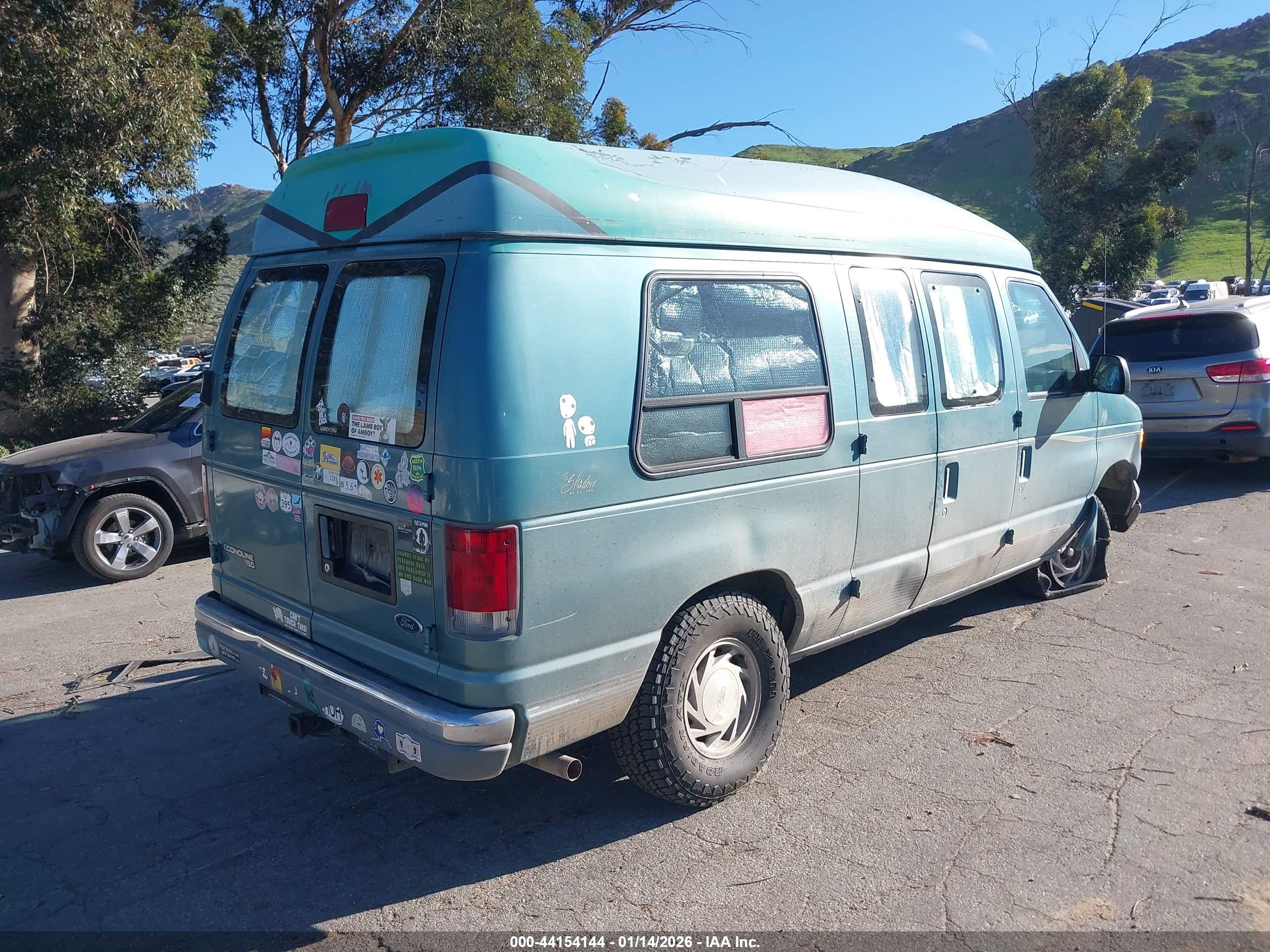 FORD E-150 image 4