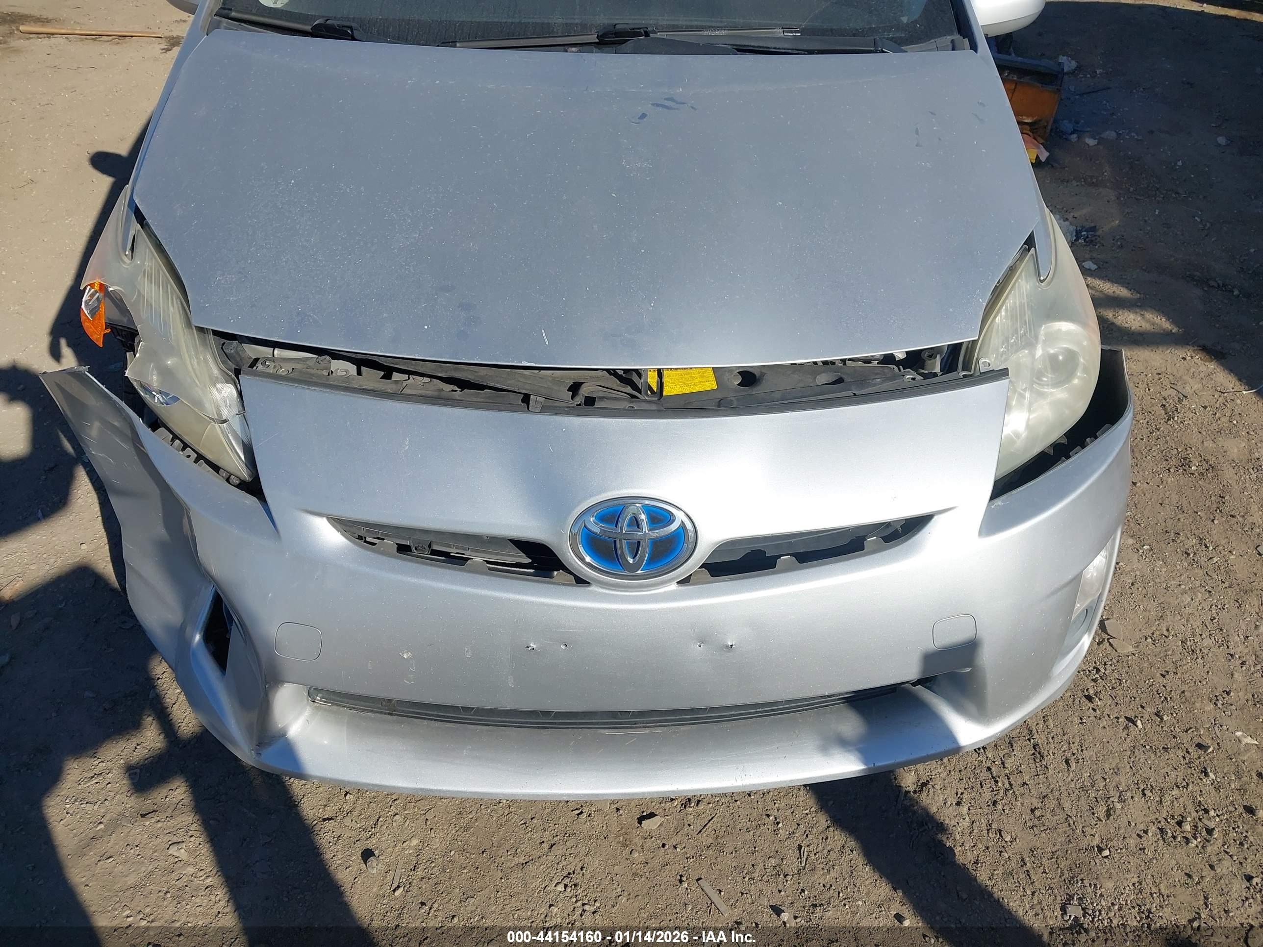 TOYOTA PRIUS image 6