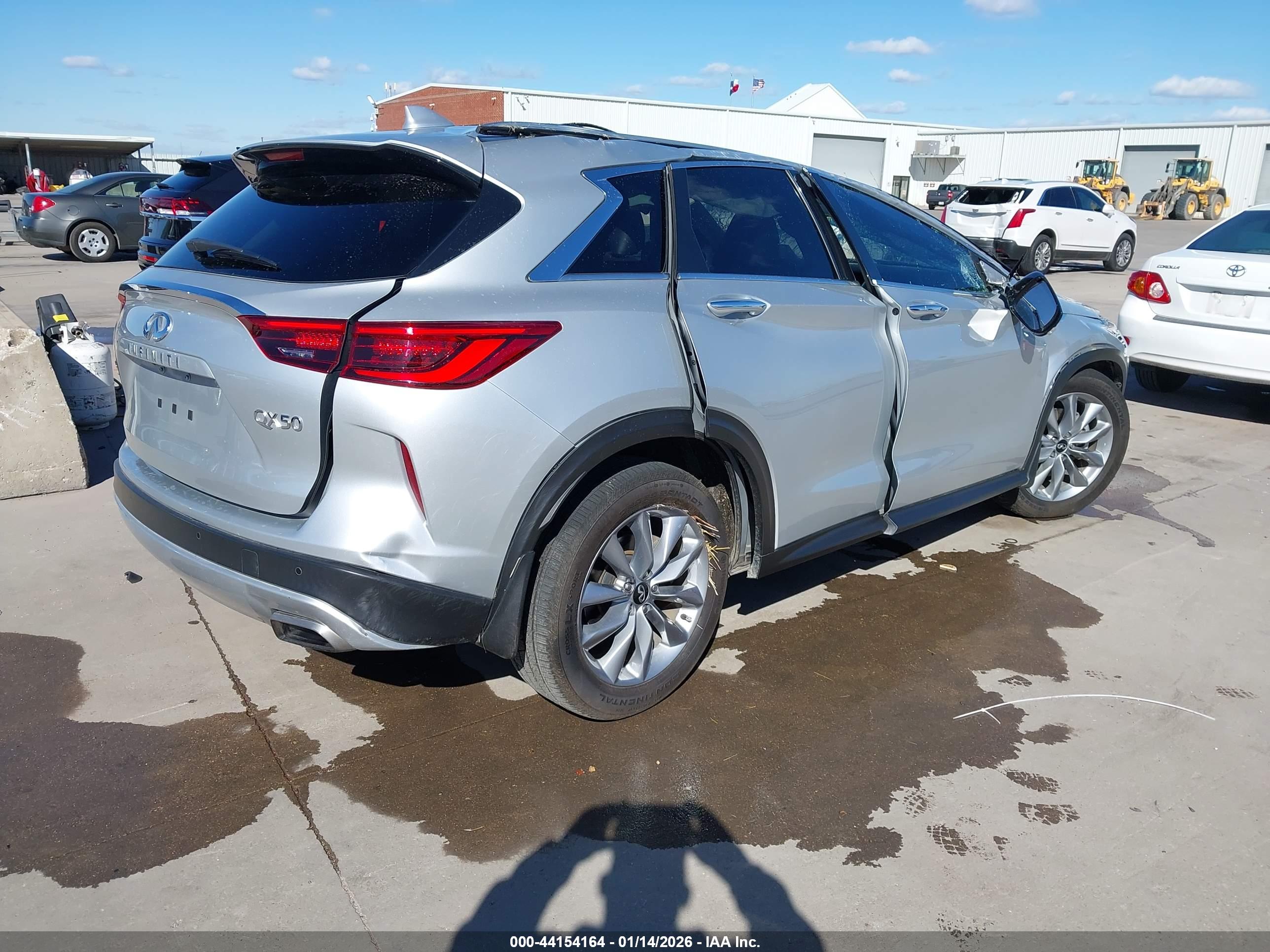 INFINITI QX50 image 4