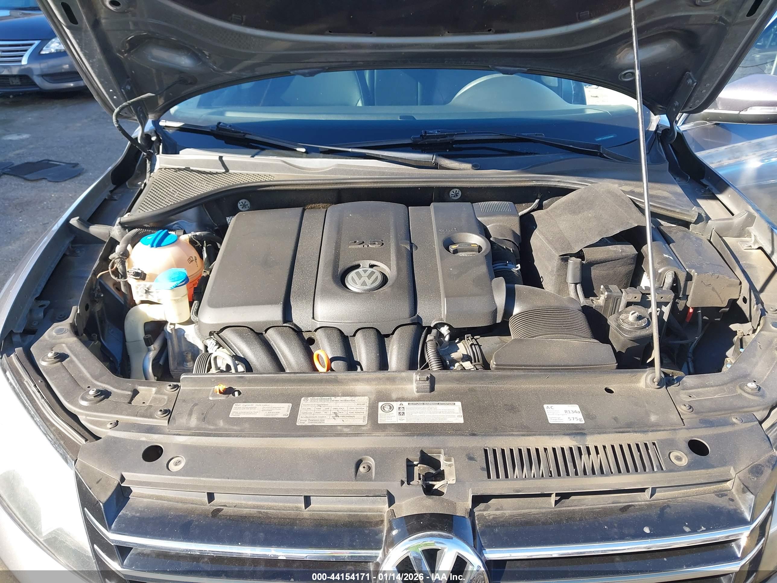 VOLKSWAGEN PASSAT image 10