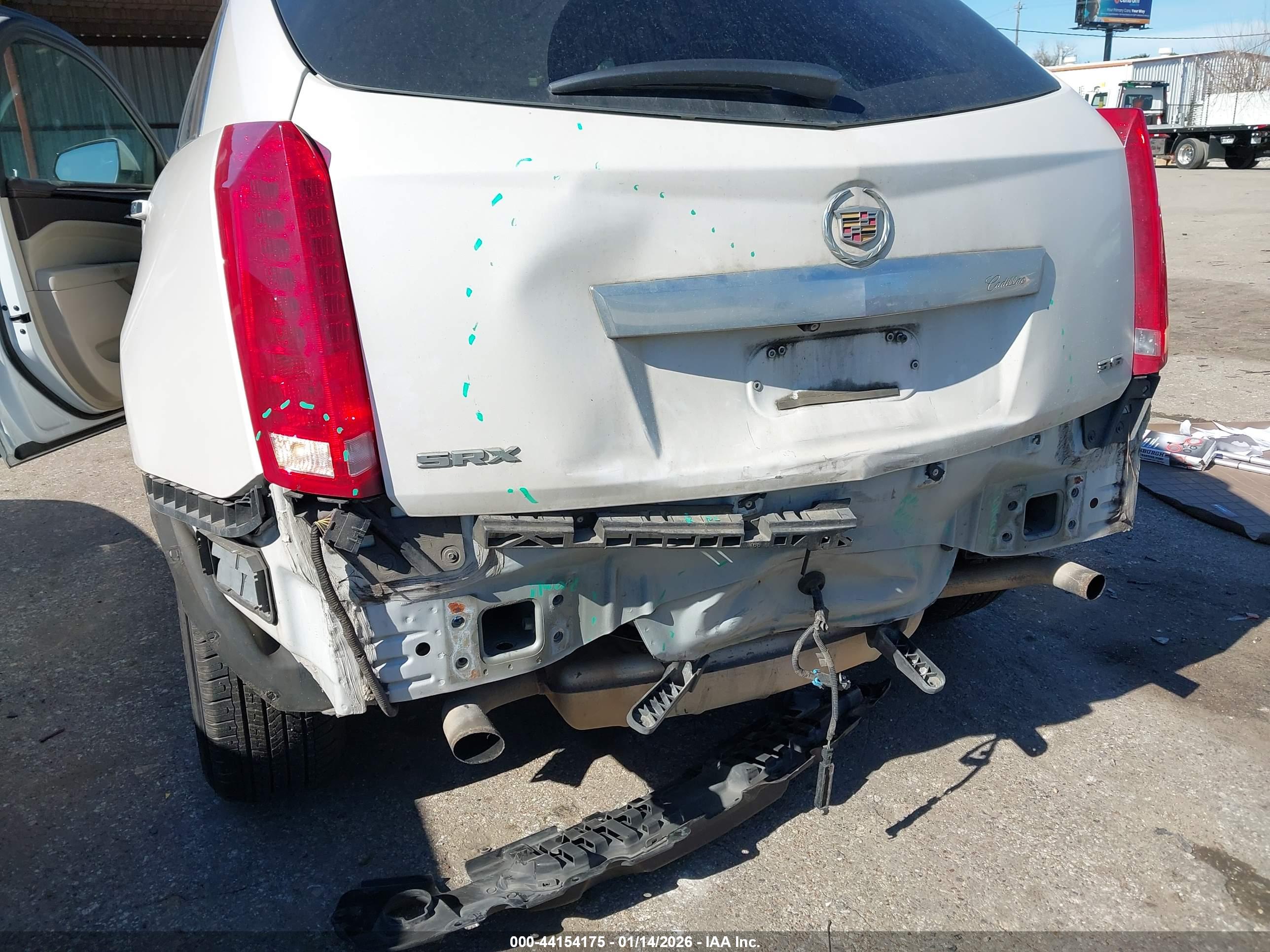 CADILLAC SRX image 6
