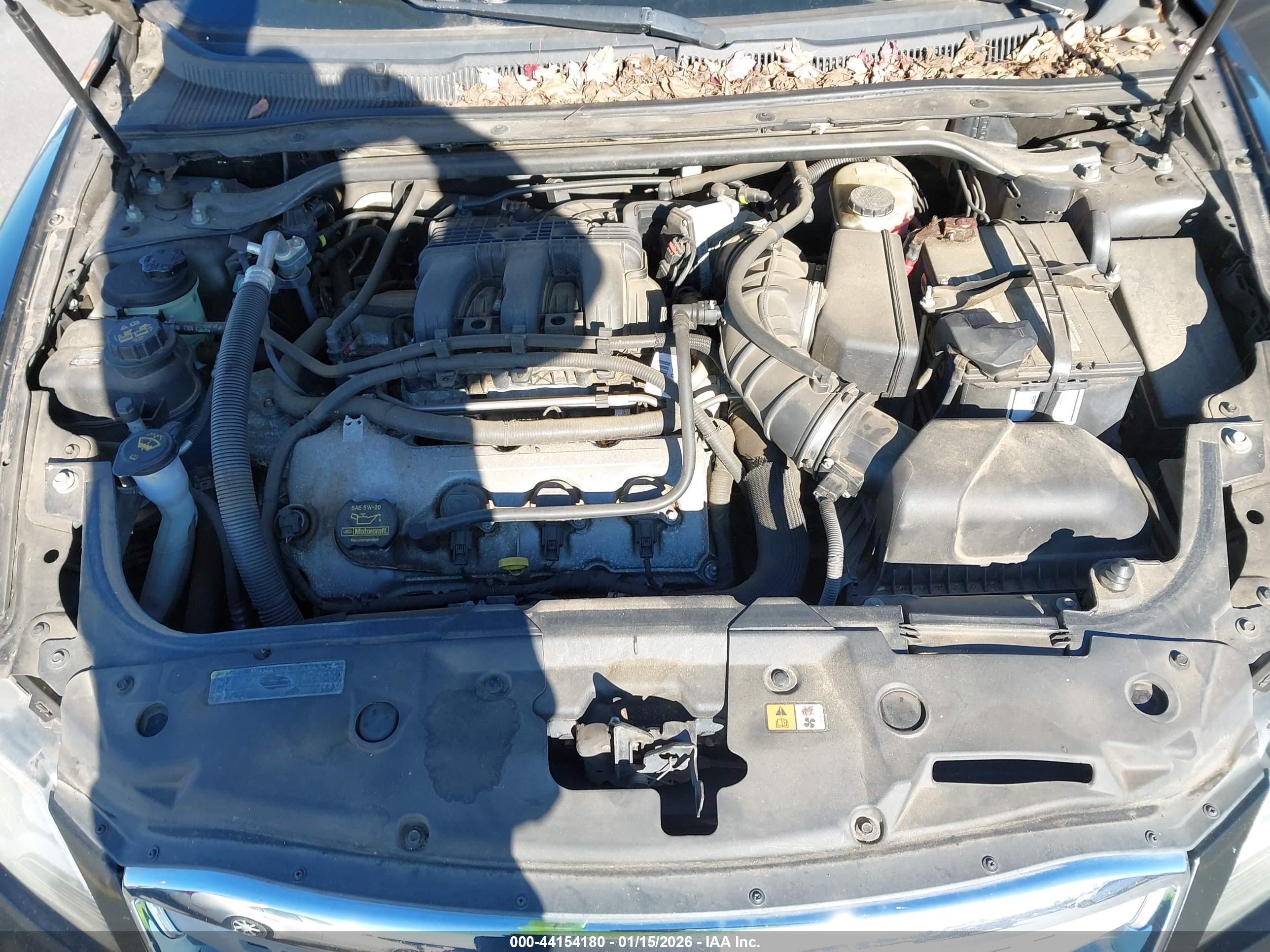 FORD TAURUS image 10
