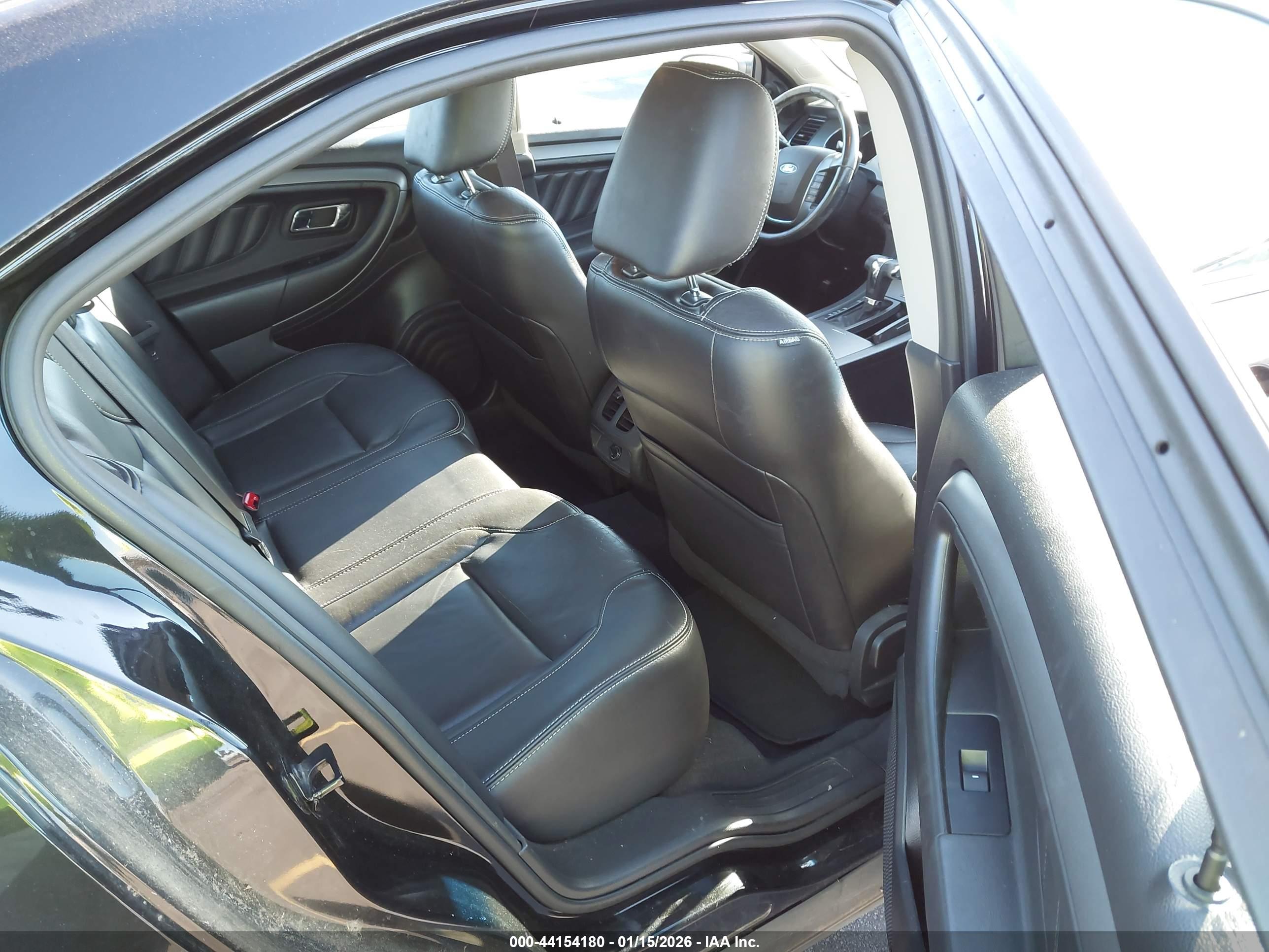 FORD TAURUS image 8